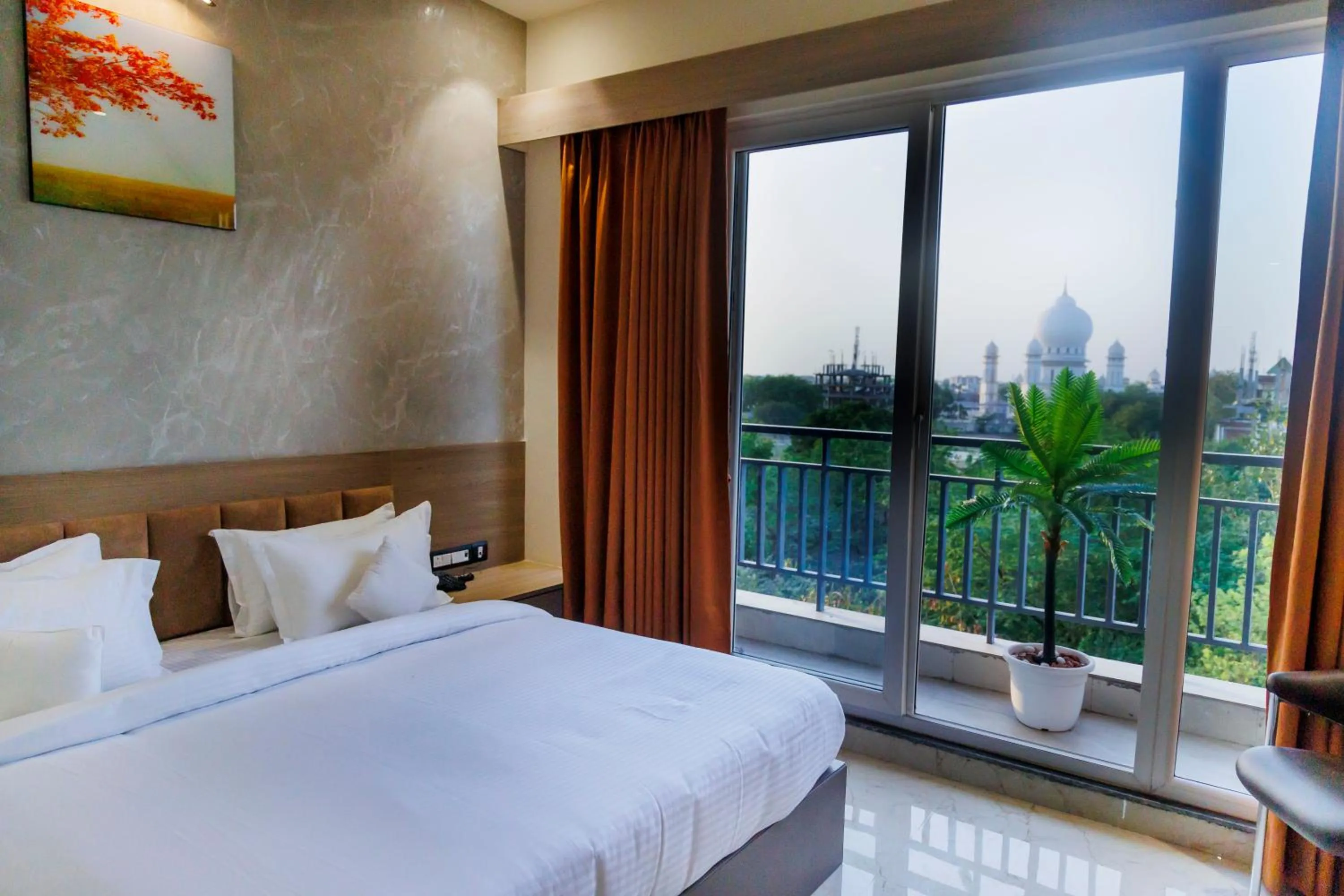 View (from property/room), Bed in Hotel Aryavilas-A Luxury Boutique Hotel