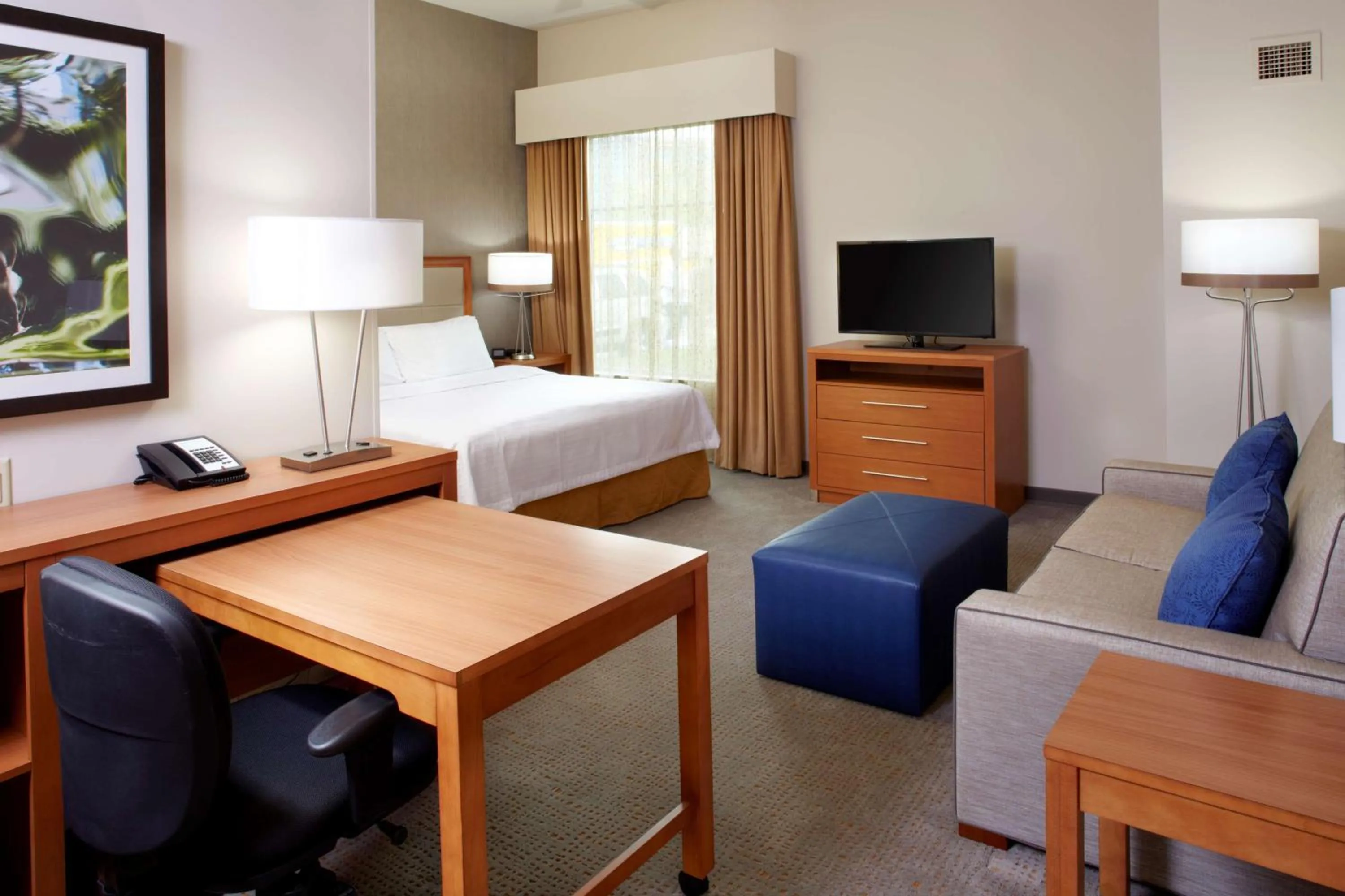 Bedroom, Bed in Homewood Suites by Hilton Pittsburgh Airport/Robinson Mall Area