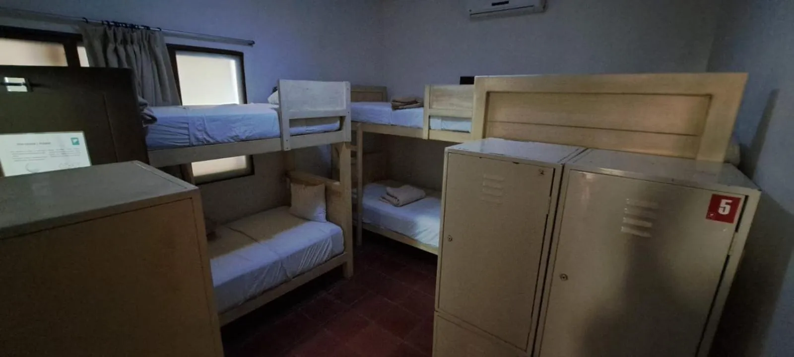 6-Bed Female Dormitory Room in Hostal de Las Américas