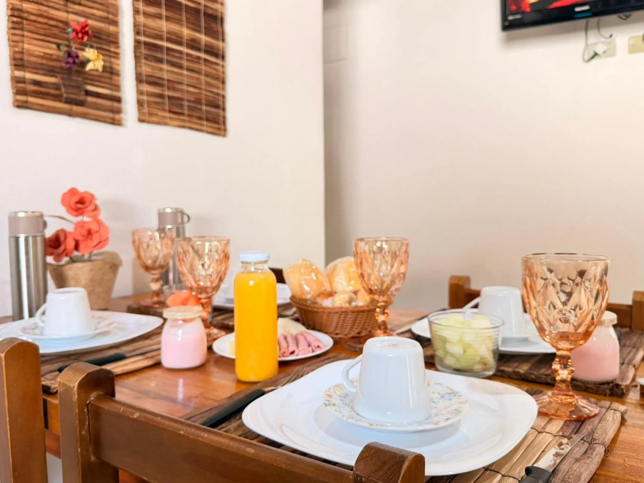 Food and drinks in Juquinha Chalé