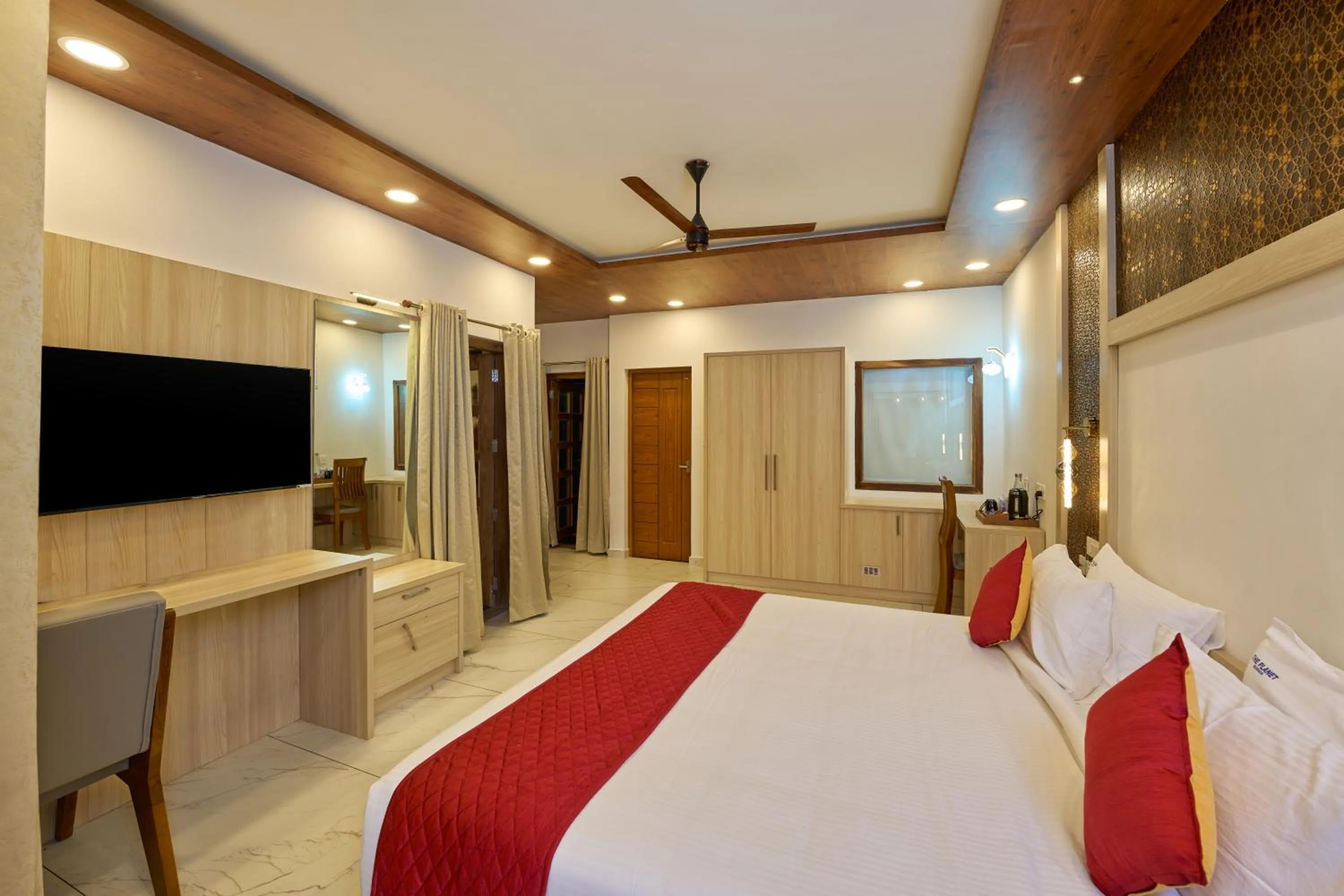 Bed in The Planet Munnar