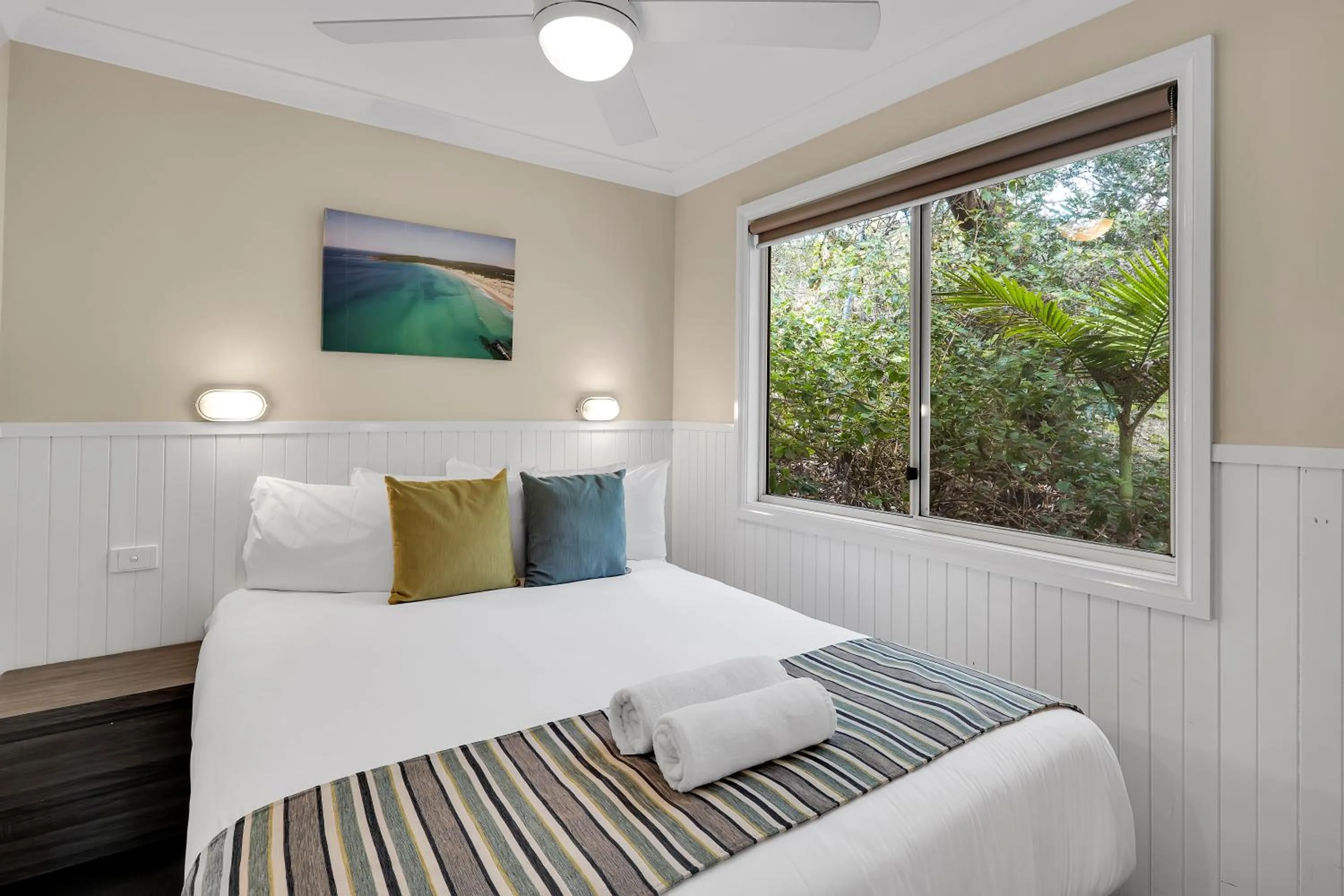 Bedroom, Bed in Ingenia Holidays One Mile Beach