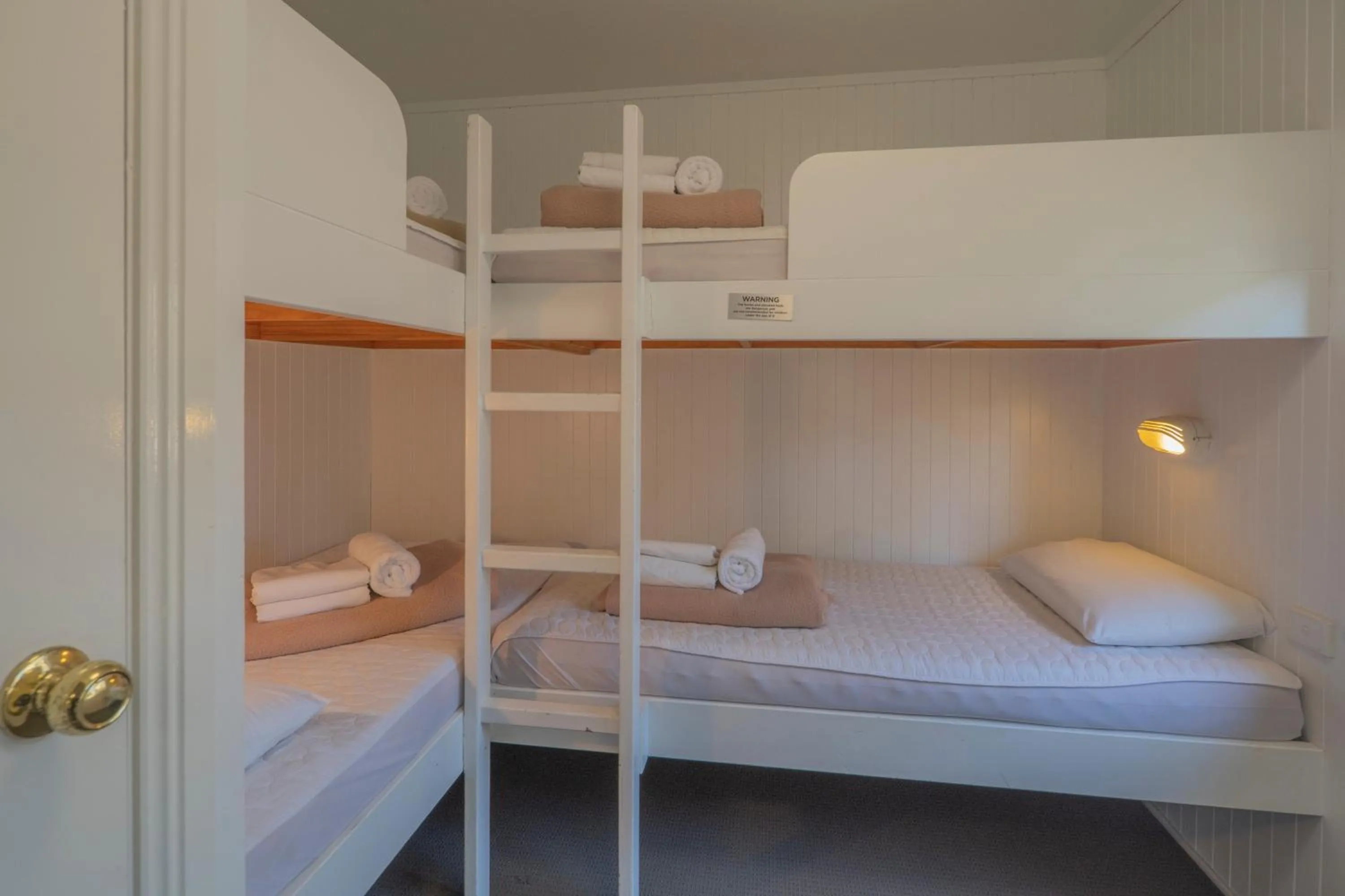 bunk bed, Bed in Ingenia Holidays One Mile Beach