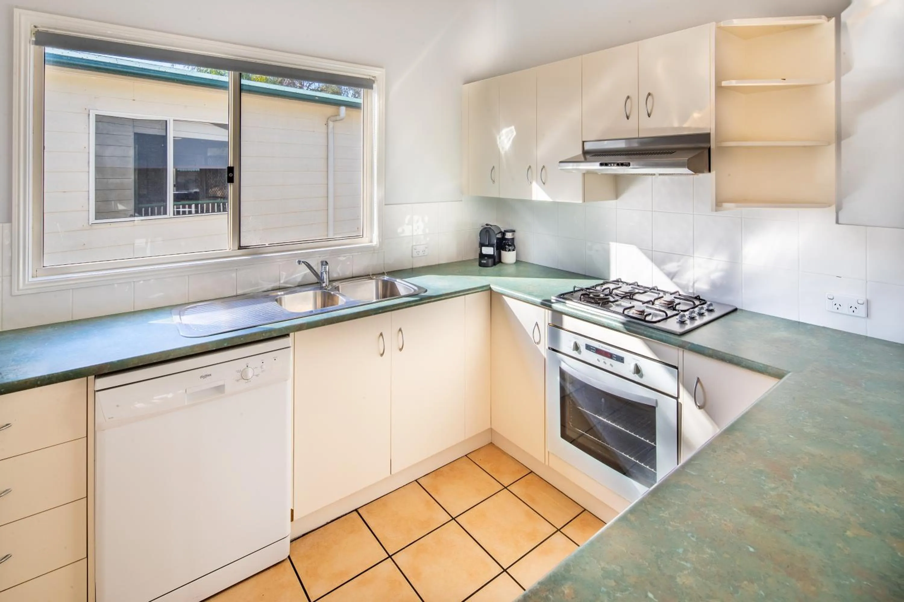 Kitchen or kitchenette in Ingenia Holidays One Mile Beach