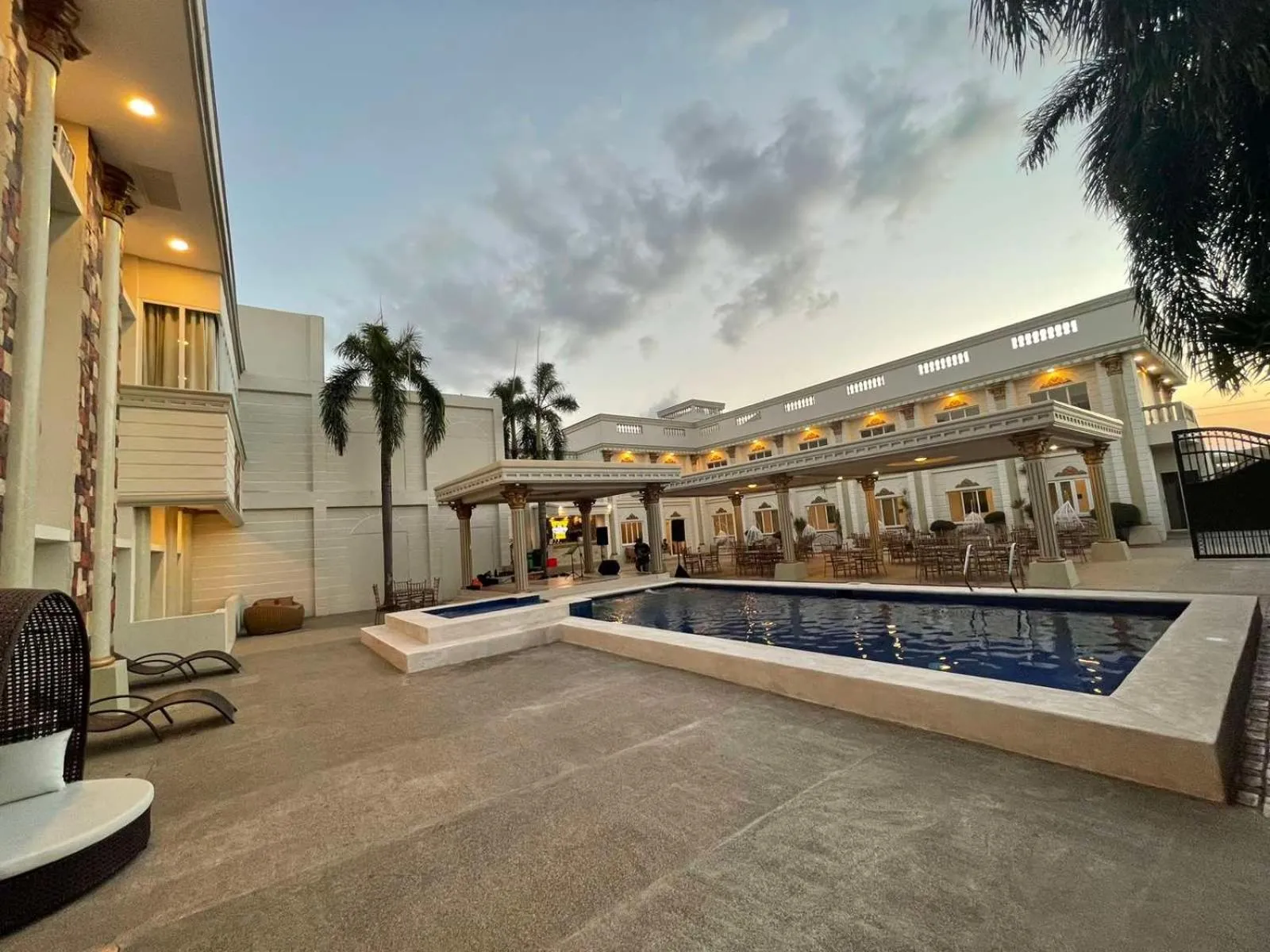 Property building in El Palacio Hotel & Resort