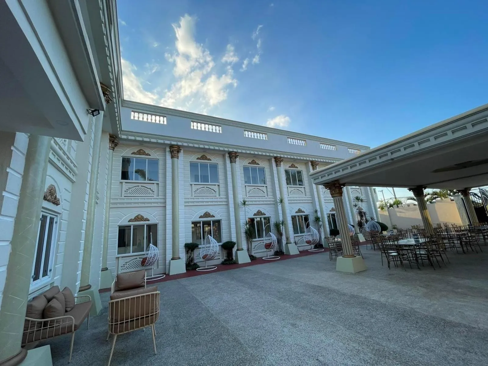 Property building in El Palacio Hotel & Resort