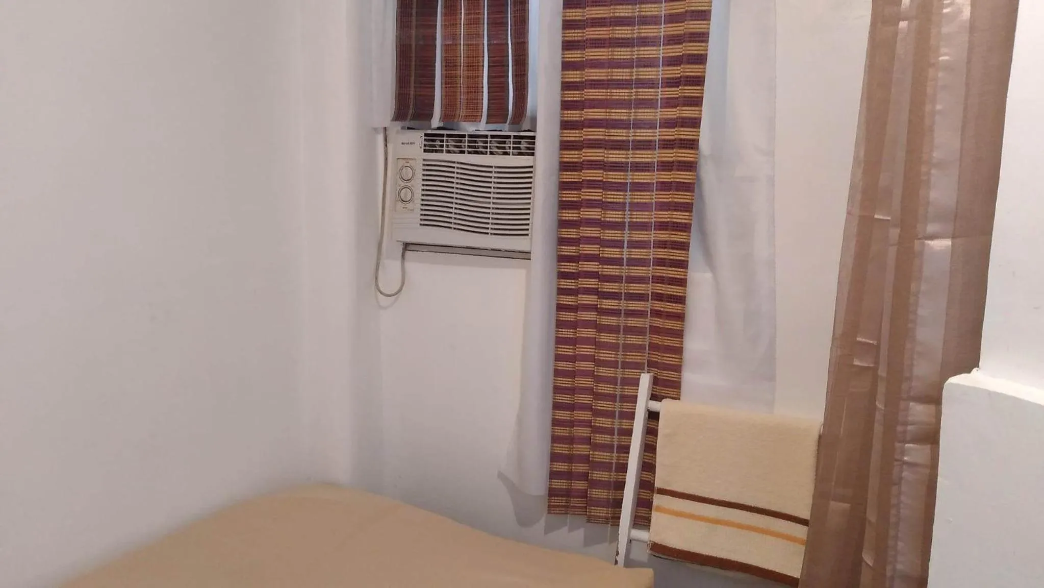 air conditioner in Mabs Hostel