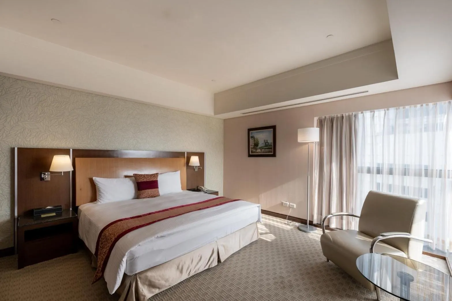 Bed in Evergreen Plaza Hotel - Tainan