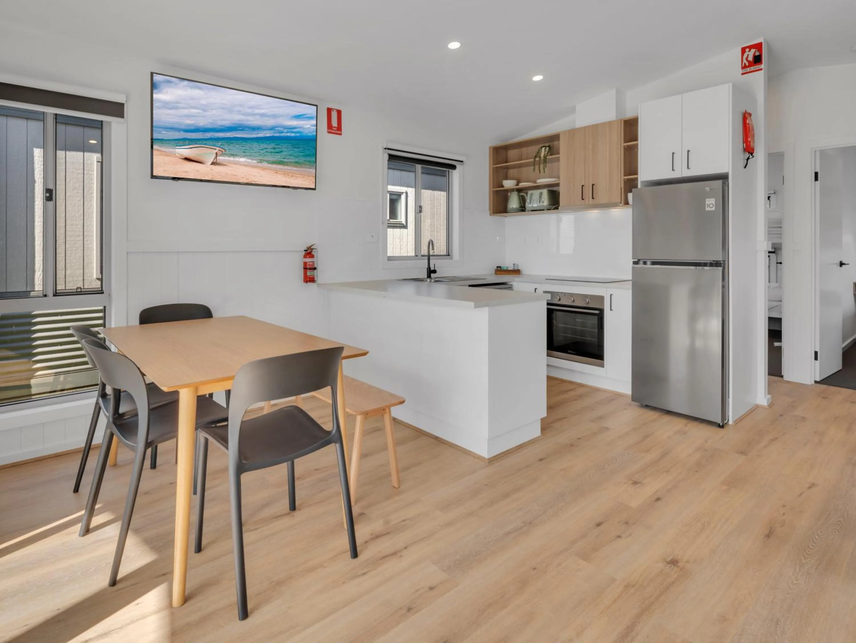 Kitchen or kitchenette in BIG4 Ingenia Holidays Queenscliff Beacon