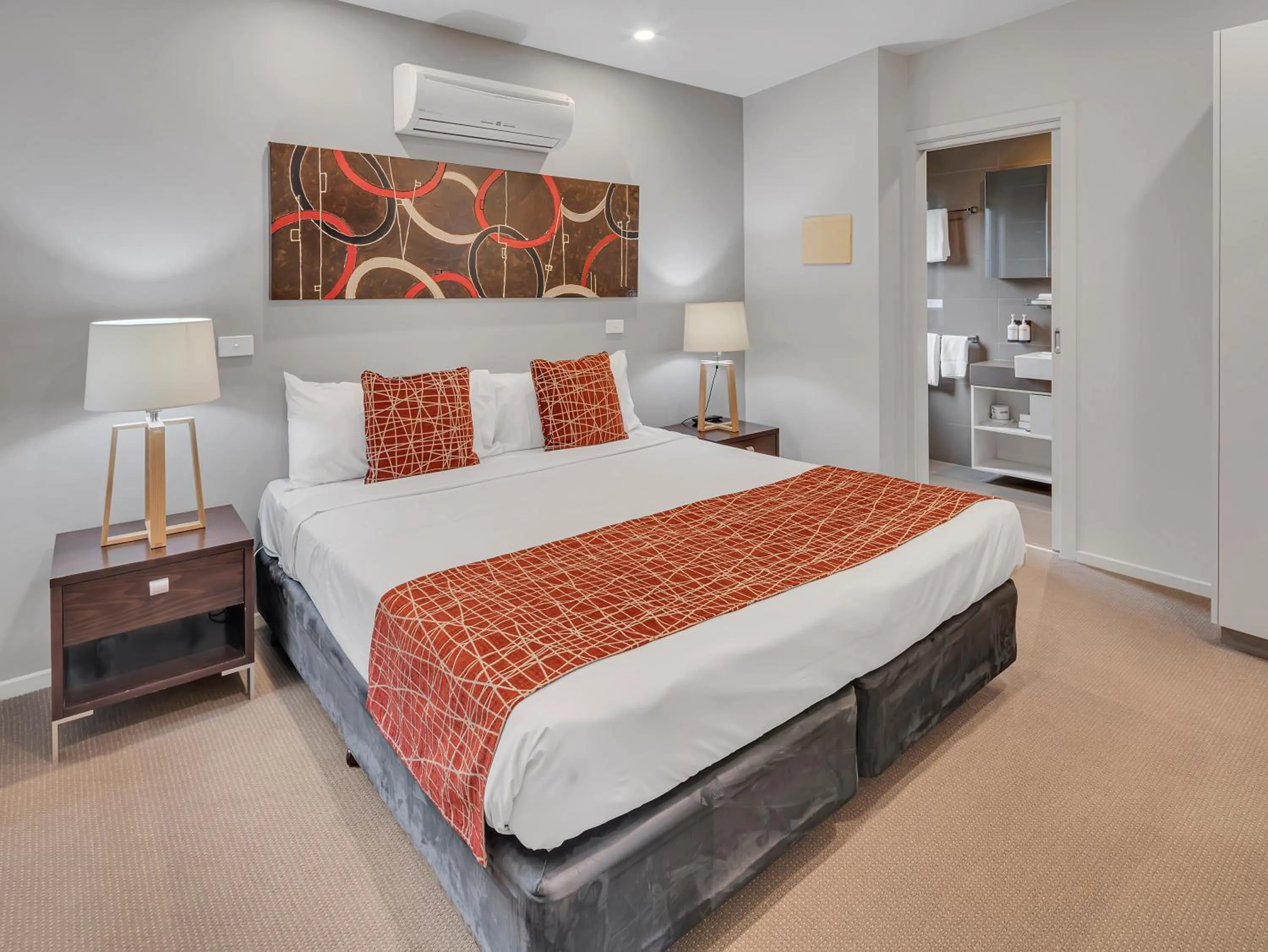 Bed in BIG4 Ingenia Holidays Queenscliff Beacon