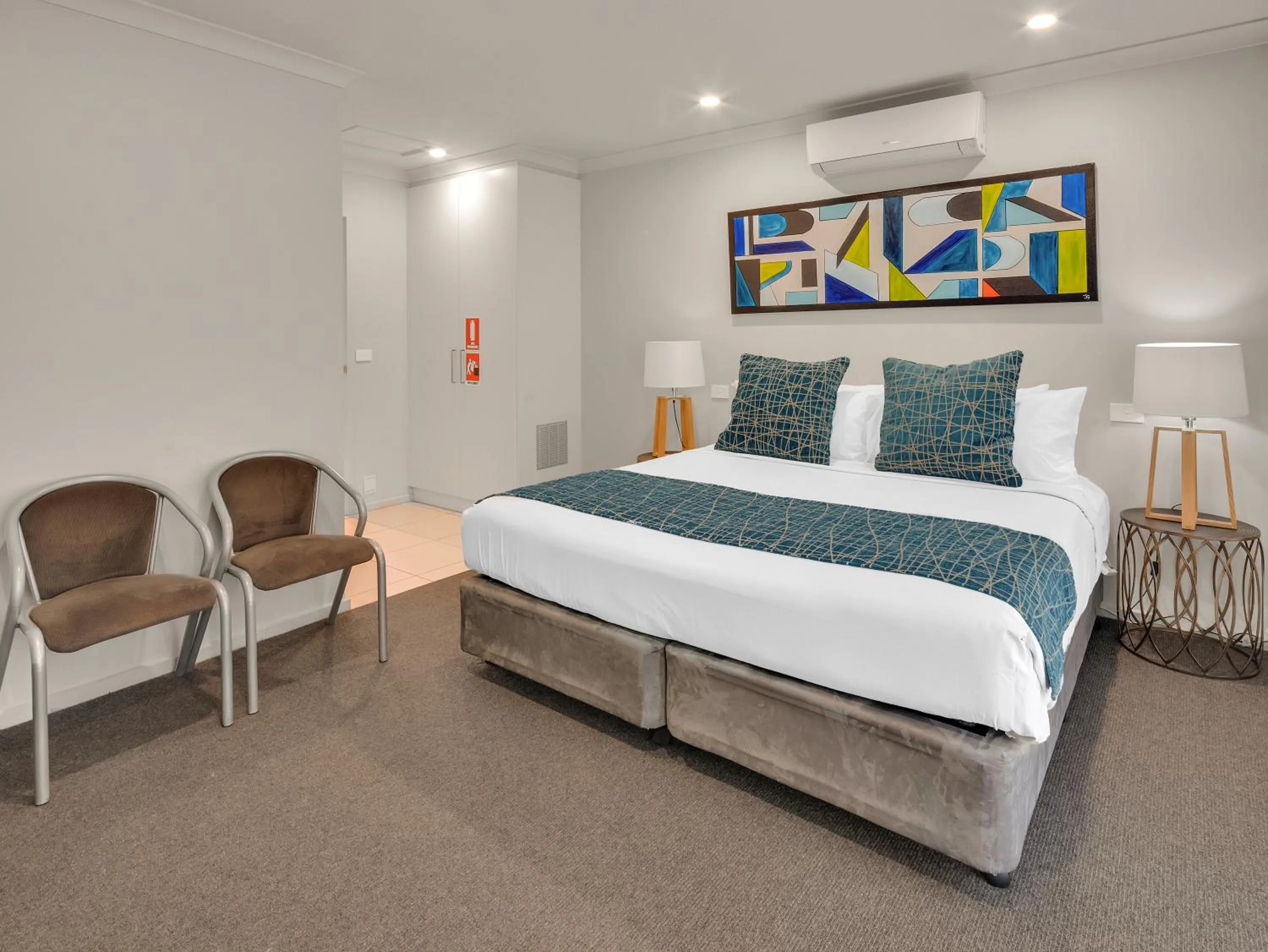 Bed in BIG4 Ingenia Holidays Queenscliff Beacon