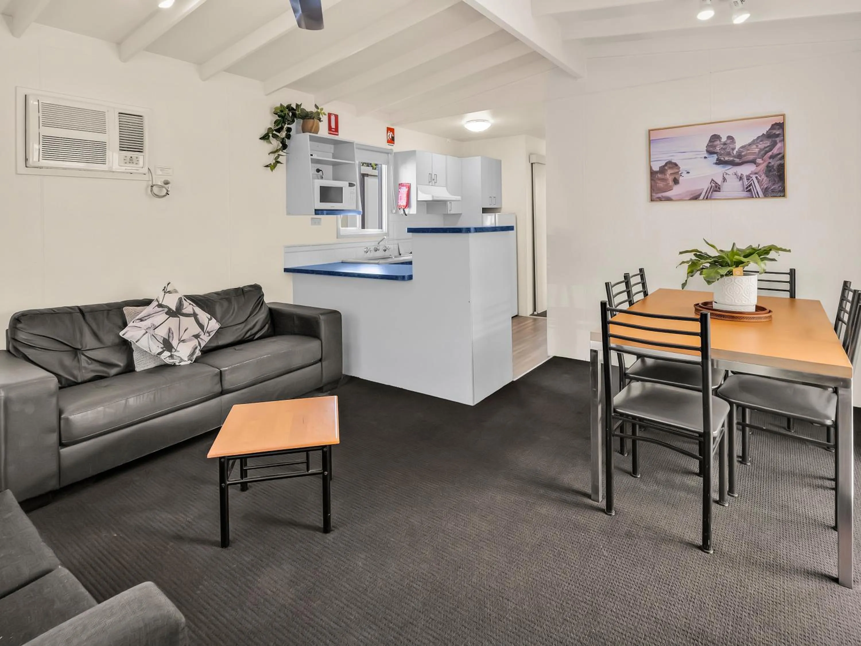 Kitchen or kitchenette in BIG4 Ingenia Holidays Queenscliff Beacon