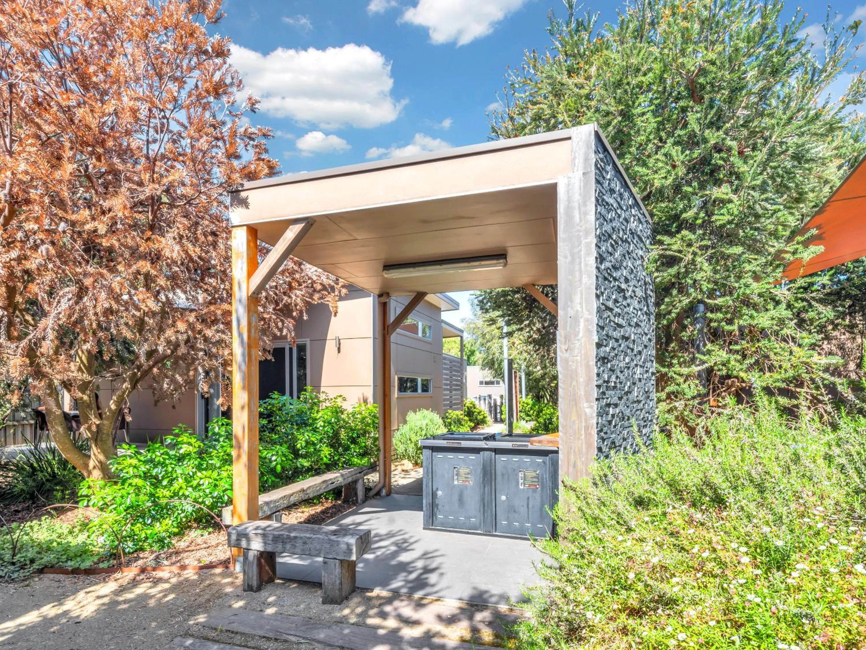 BBQ facilities in BIG4 Ingenia Holidays Queenscliff Beacon