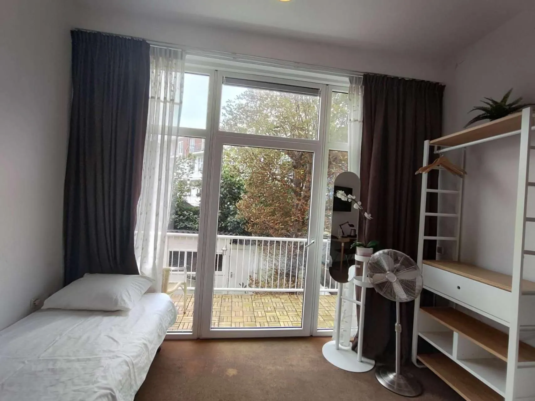 Bed in New City Hotel Scheveningen