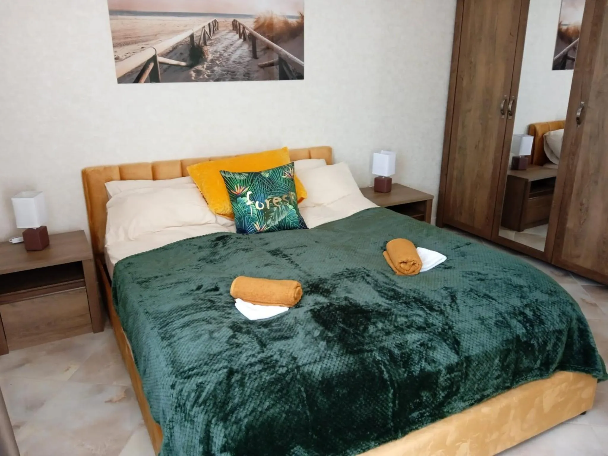 APHRODITE PARK DELUXE