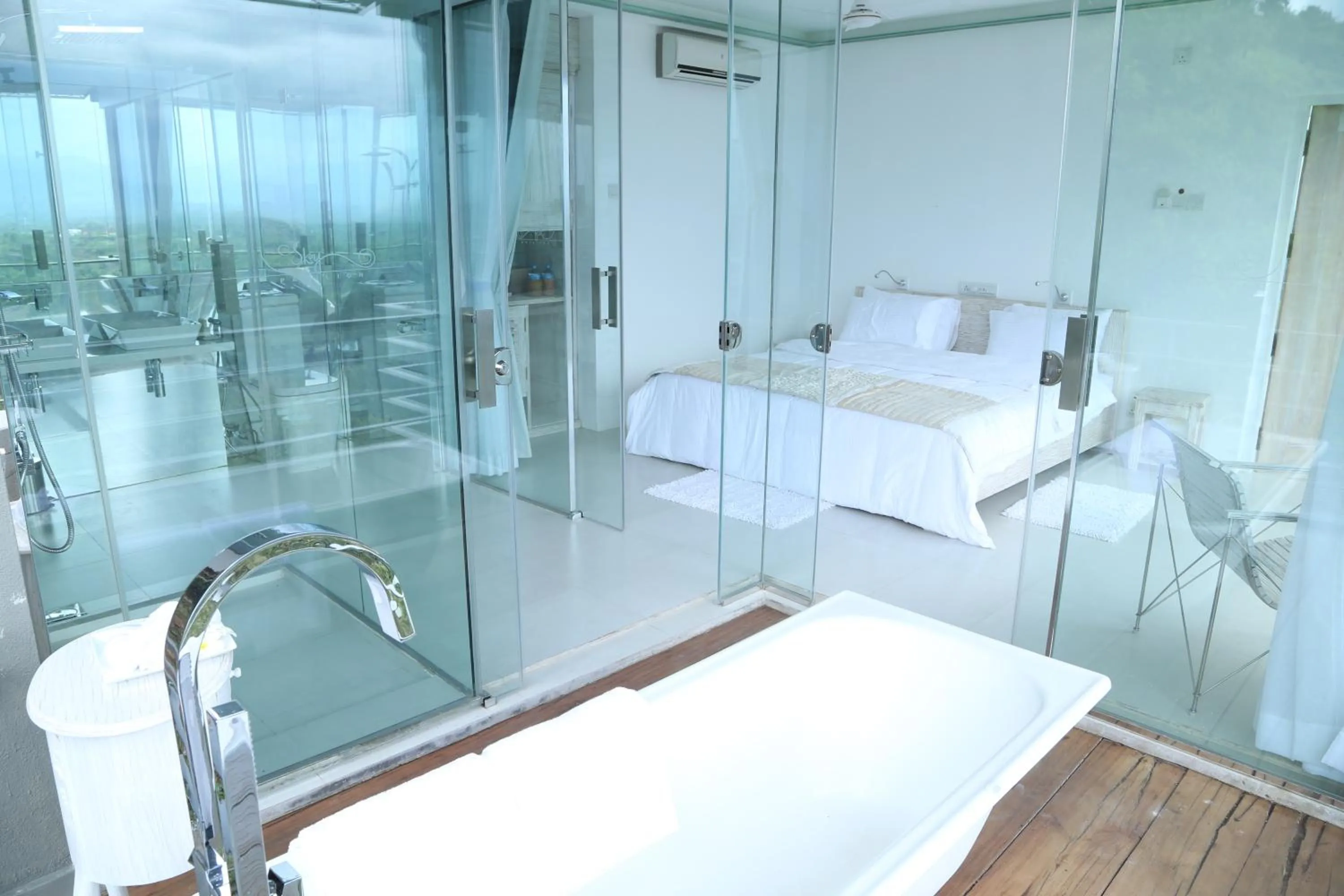 Bathroom, Bed in Sky Pavilion