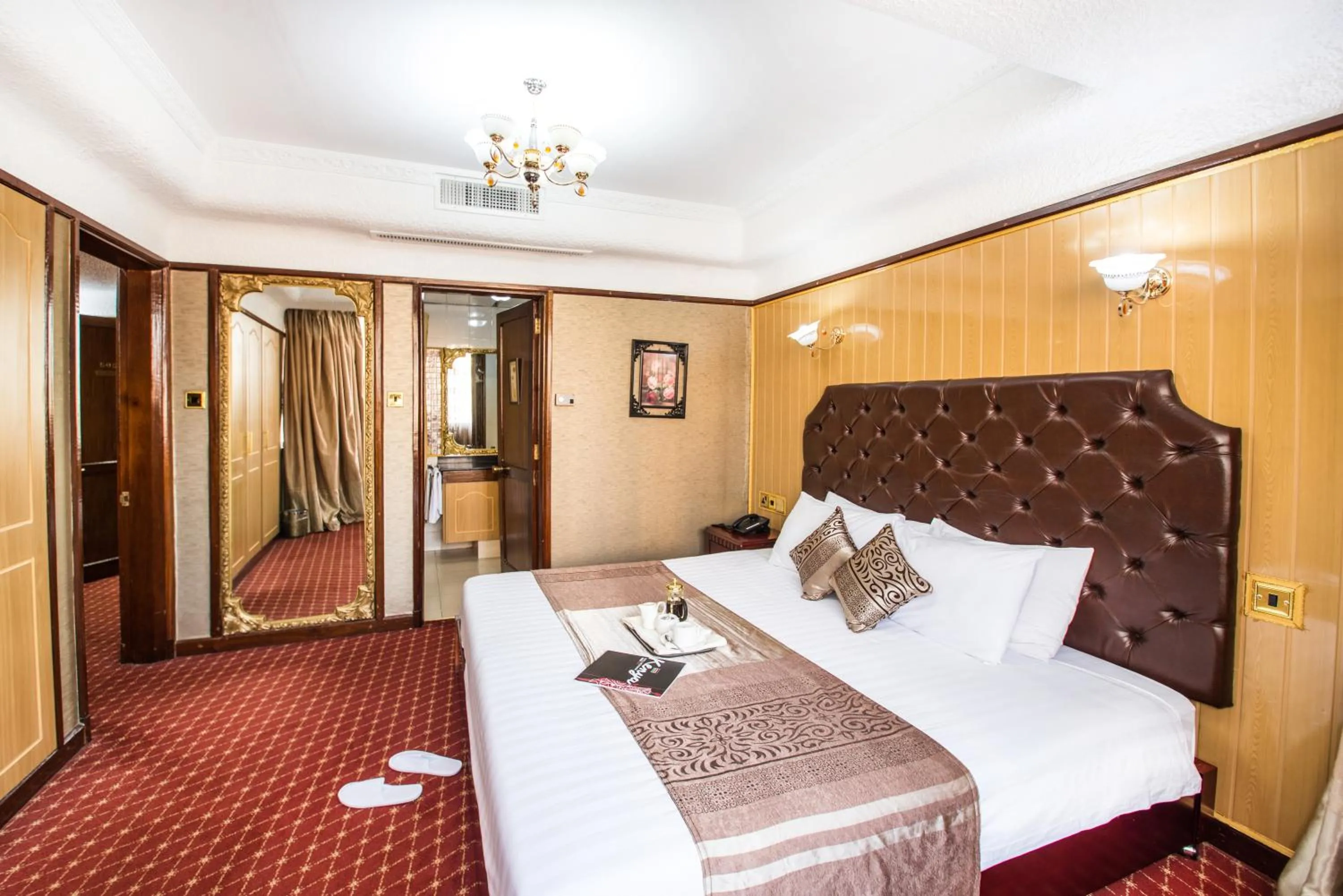 Photo of the whole room, Bed in Nairobi Safari Club by Swiss-Belhotel
