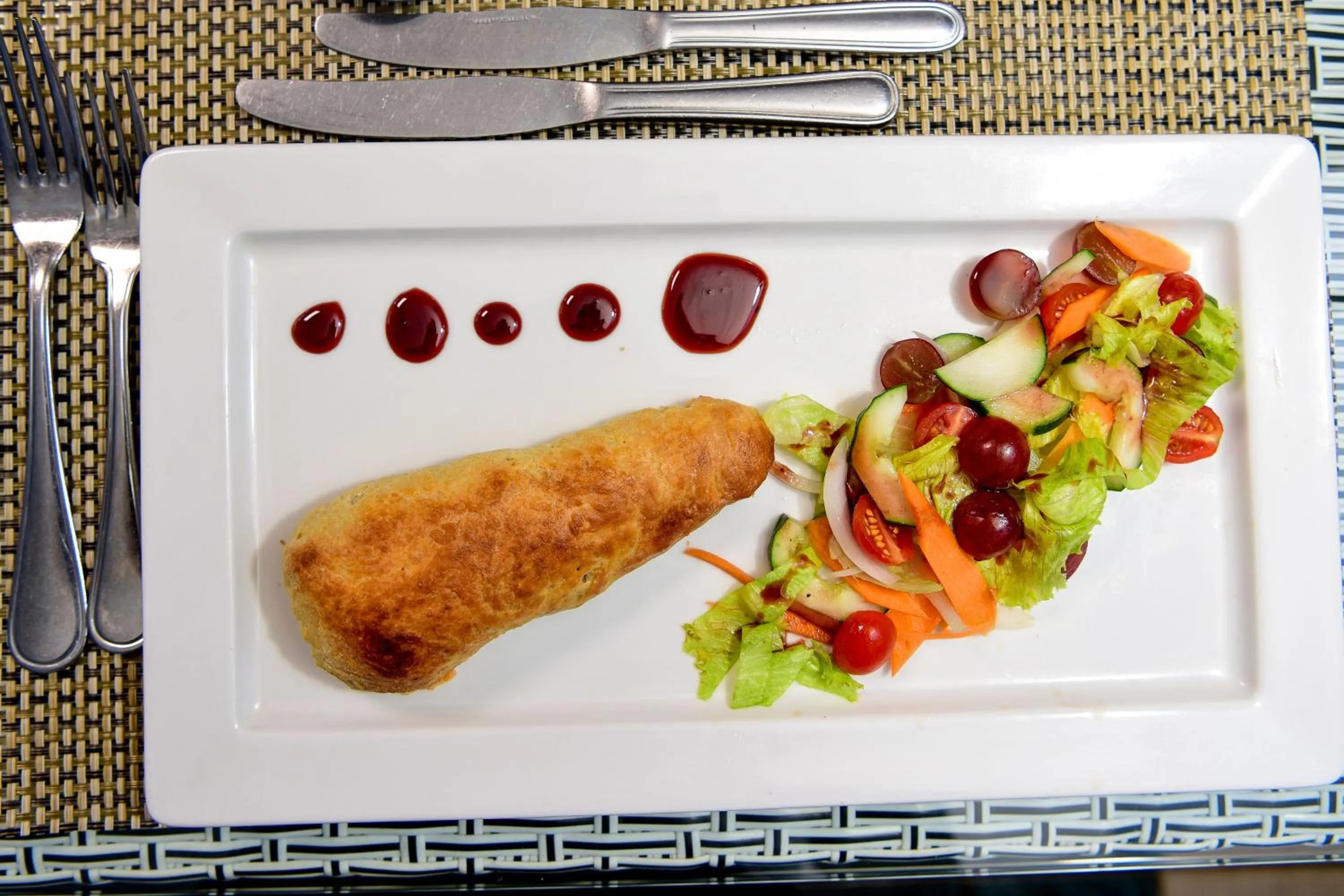 Food and drinks in Nairobi Safari Club by Swiss-Belhotel