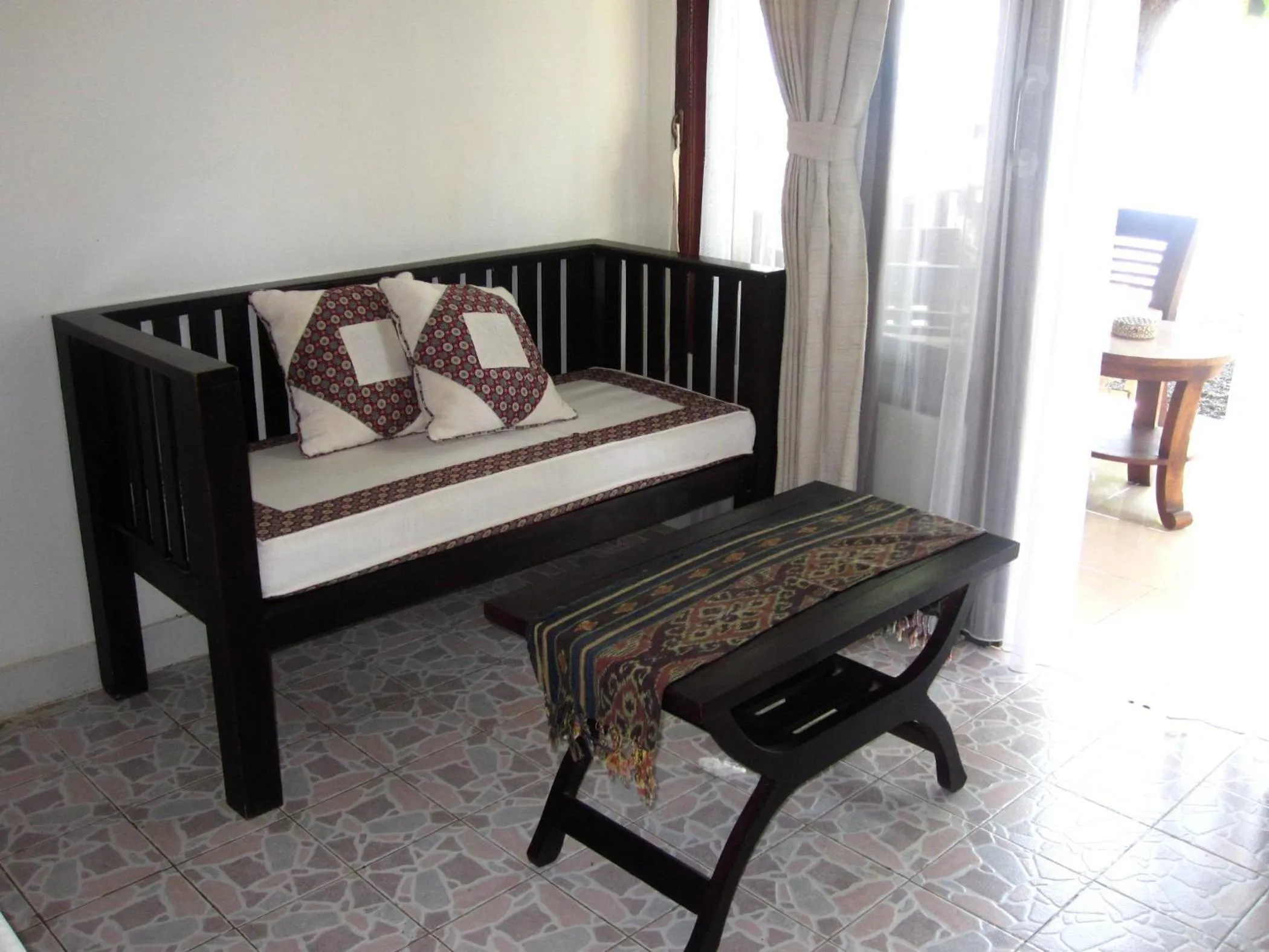 Photo of the whole room, Bed in Galang Kangin Bungalows