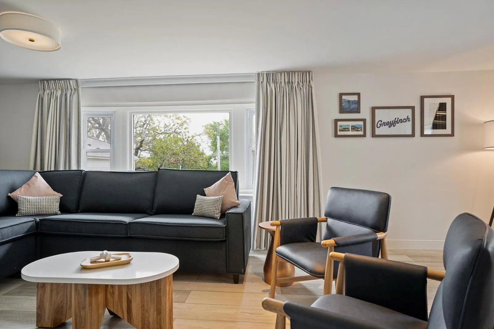 Lobby or reception in Greyfinch Chatham Inn