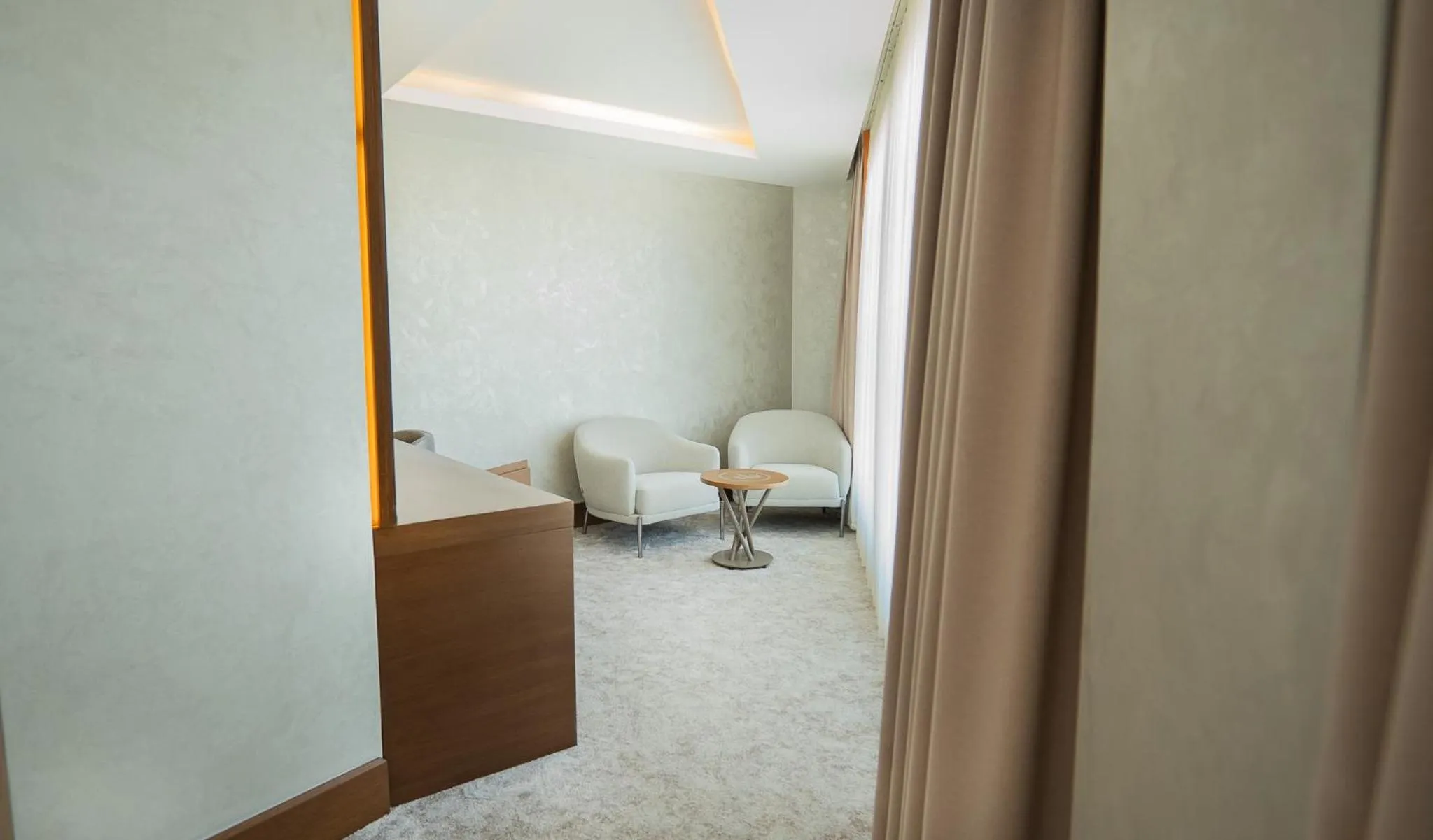 Seating area in Motel Heksapolis