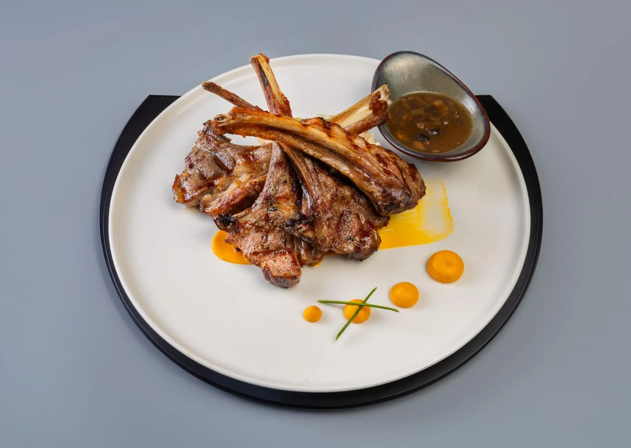 Food in Motel Heksapolis