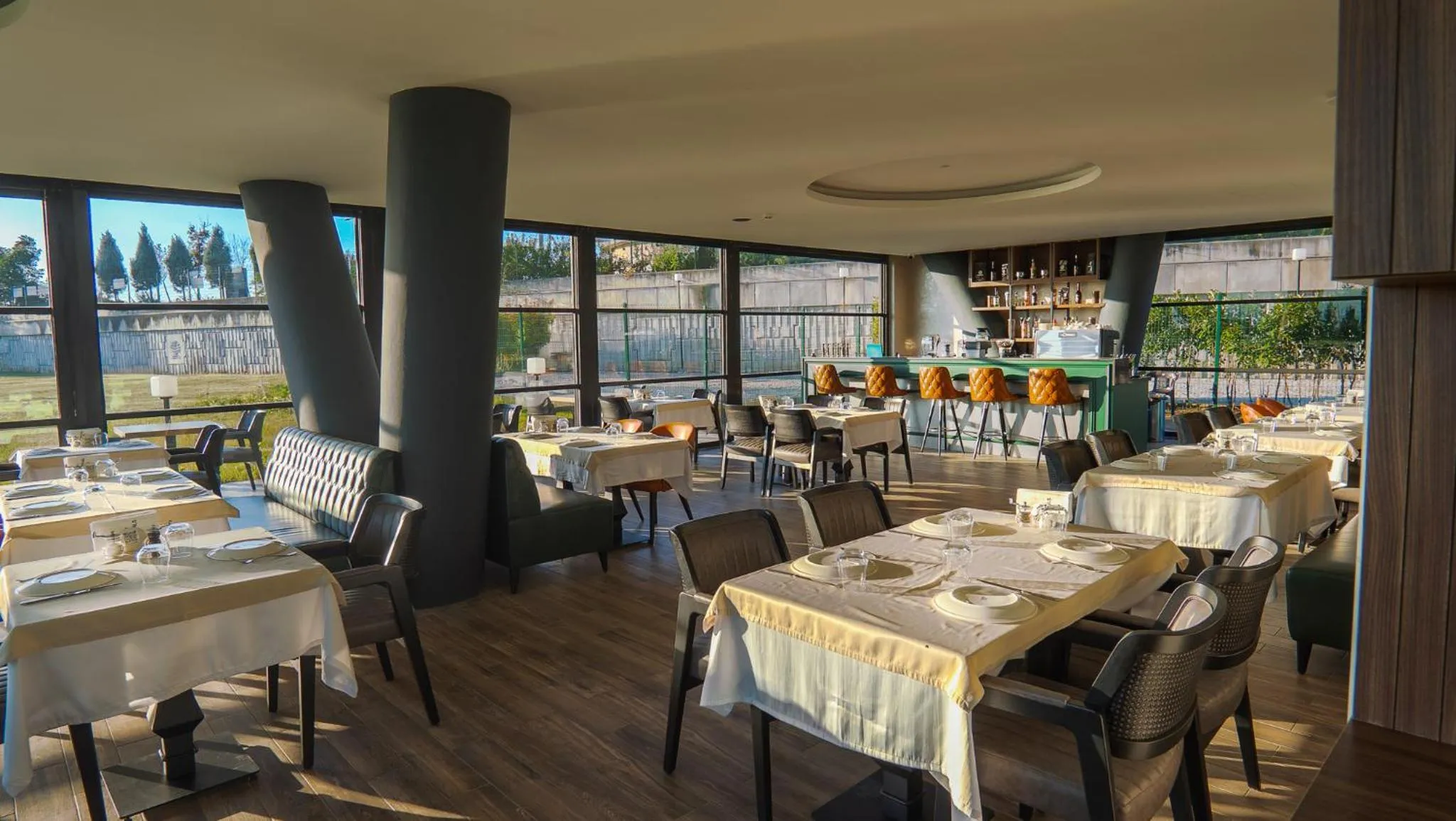 Restaurant/places to eat in Motel Heksapolis