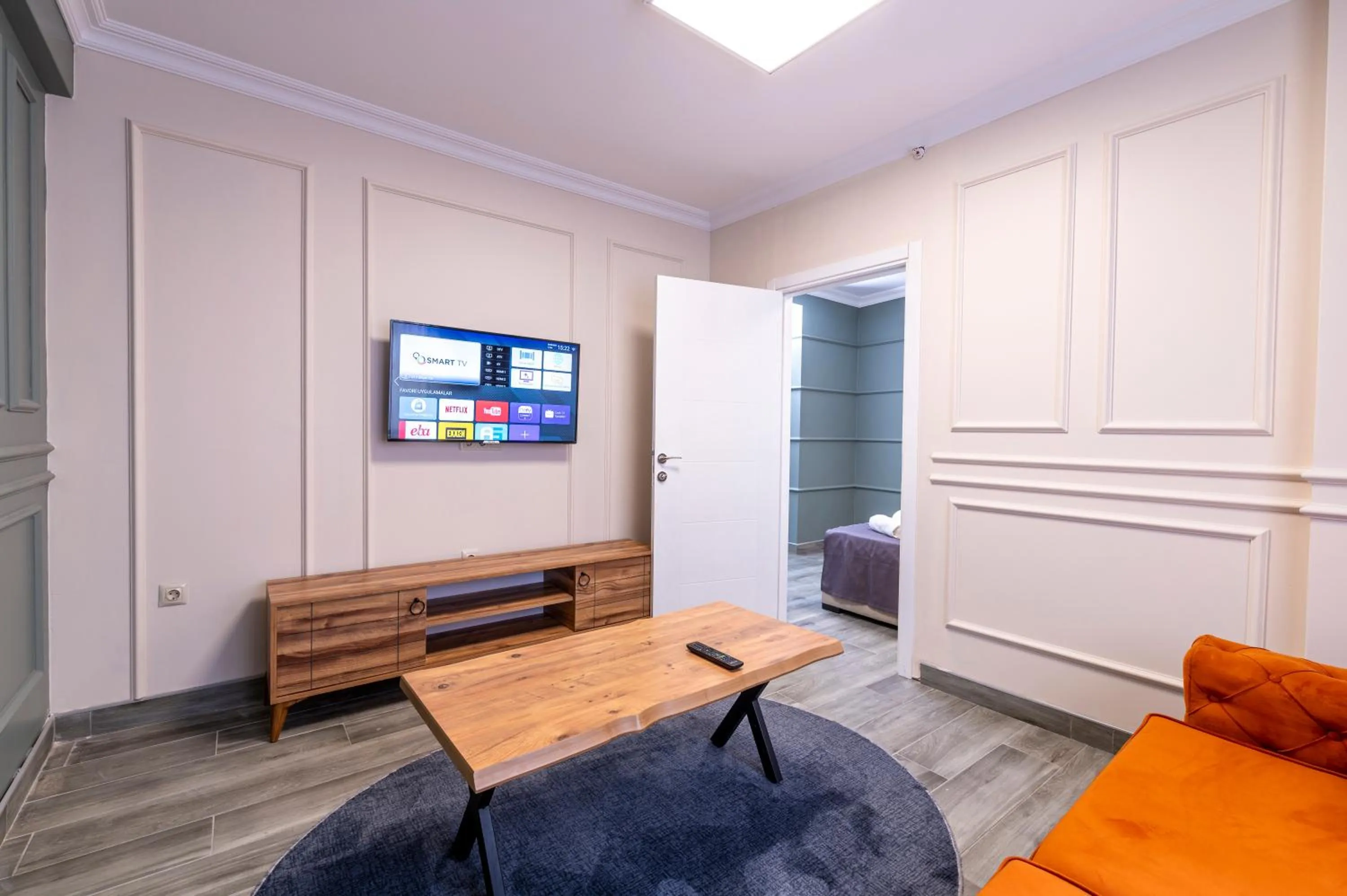 TV and multimedia in Royal Luxury Hotels Suites