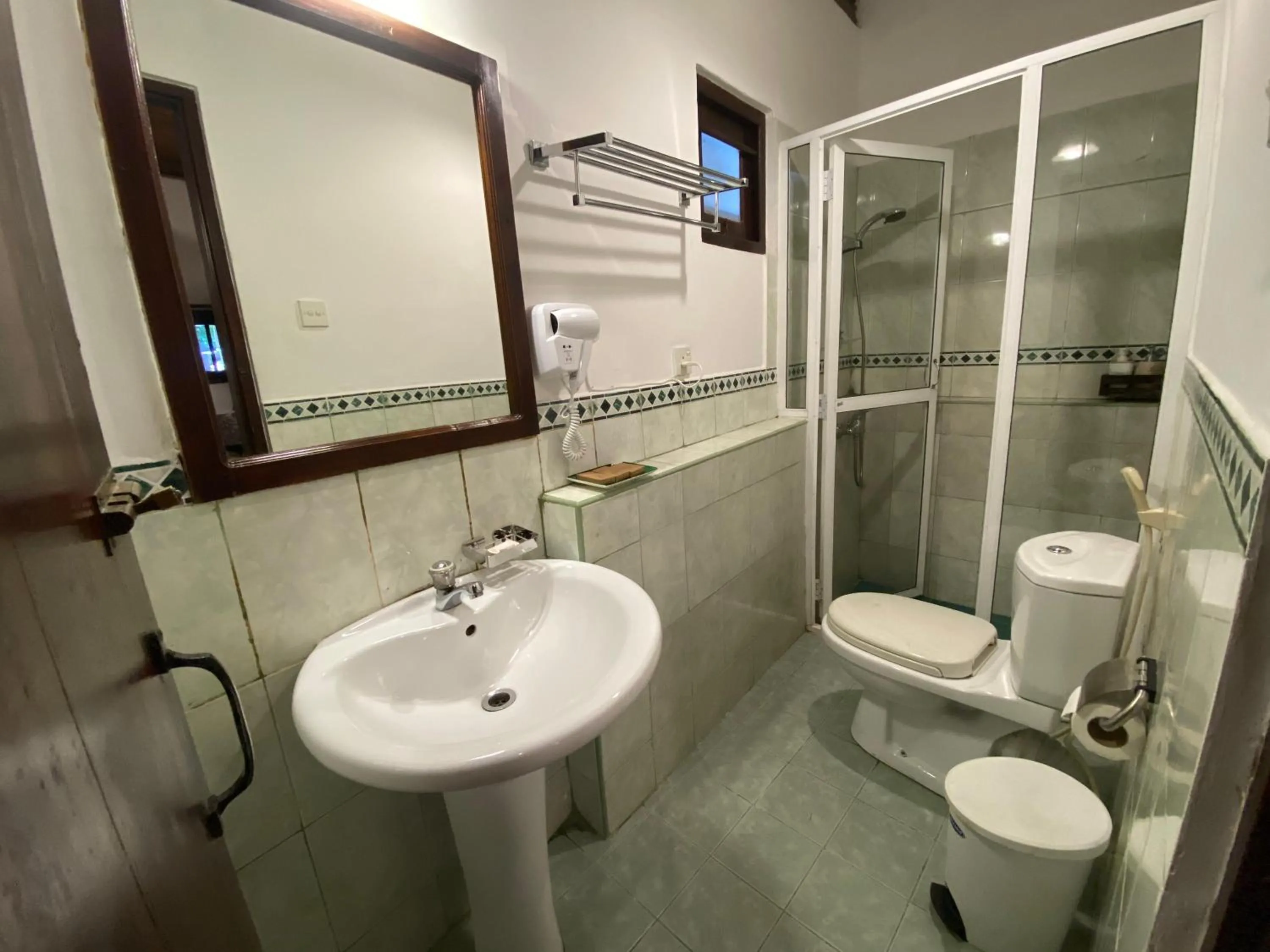 Bathroom in Tartaruga Beach Unawatuna