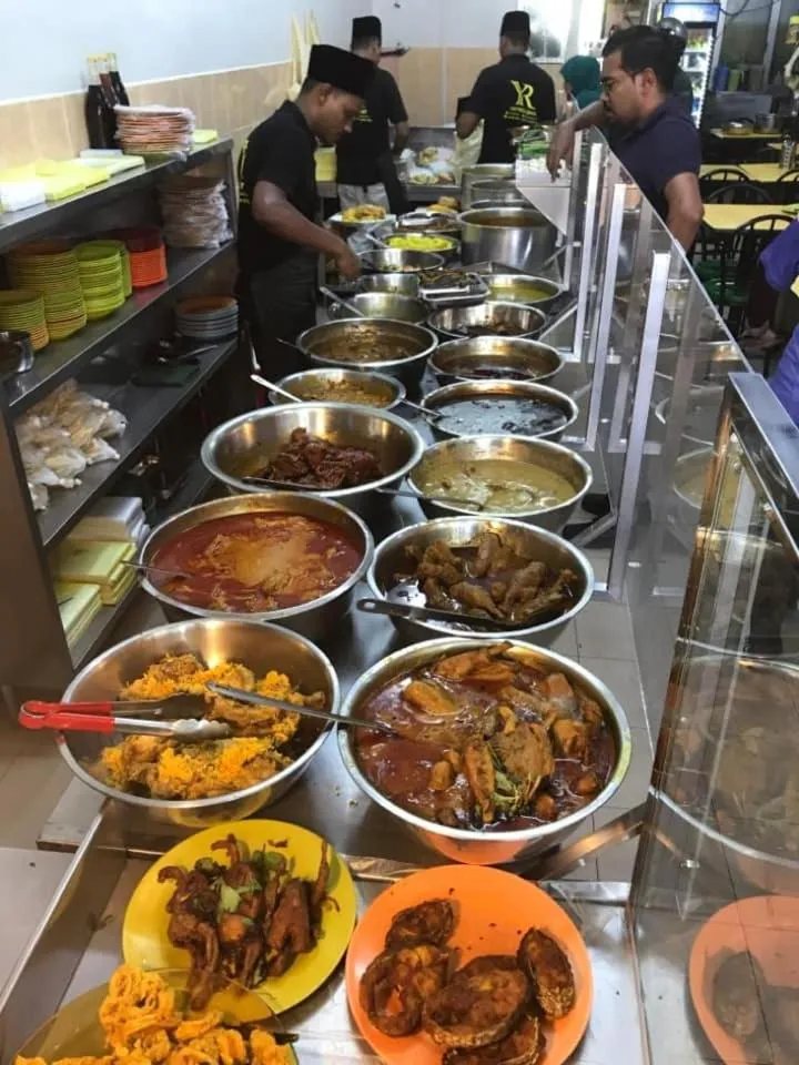 Restaurant/places to eat in Sabai Sabai Guesthouse in Bayan Lepas