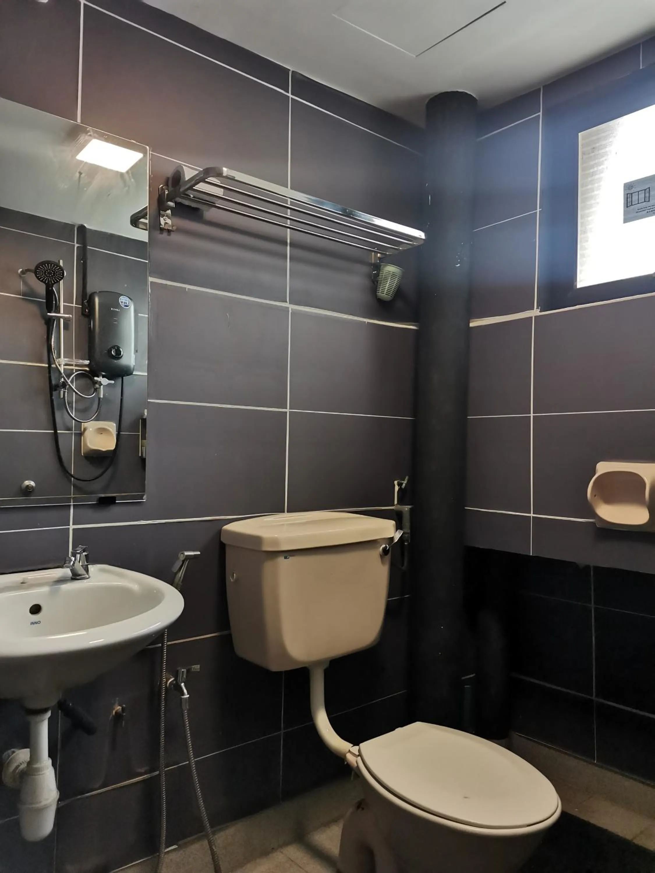 Bathroom in Sabai Sabai Guesthouse in Bayan Lepas