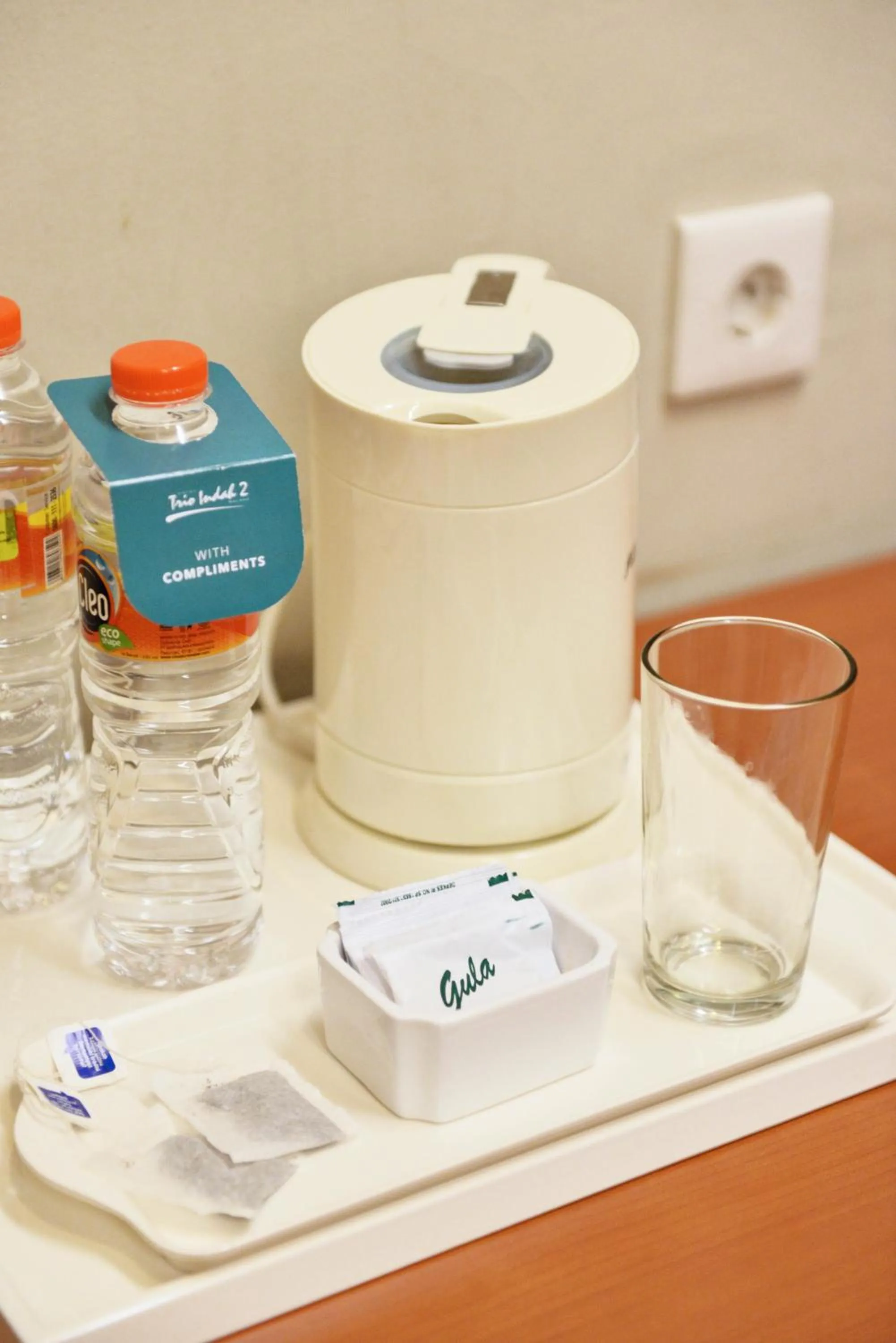 Coffee/tea facilities in Hotel Trio Indah 2