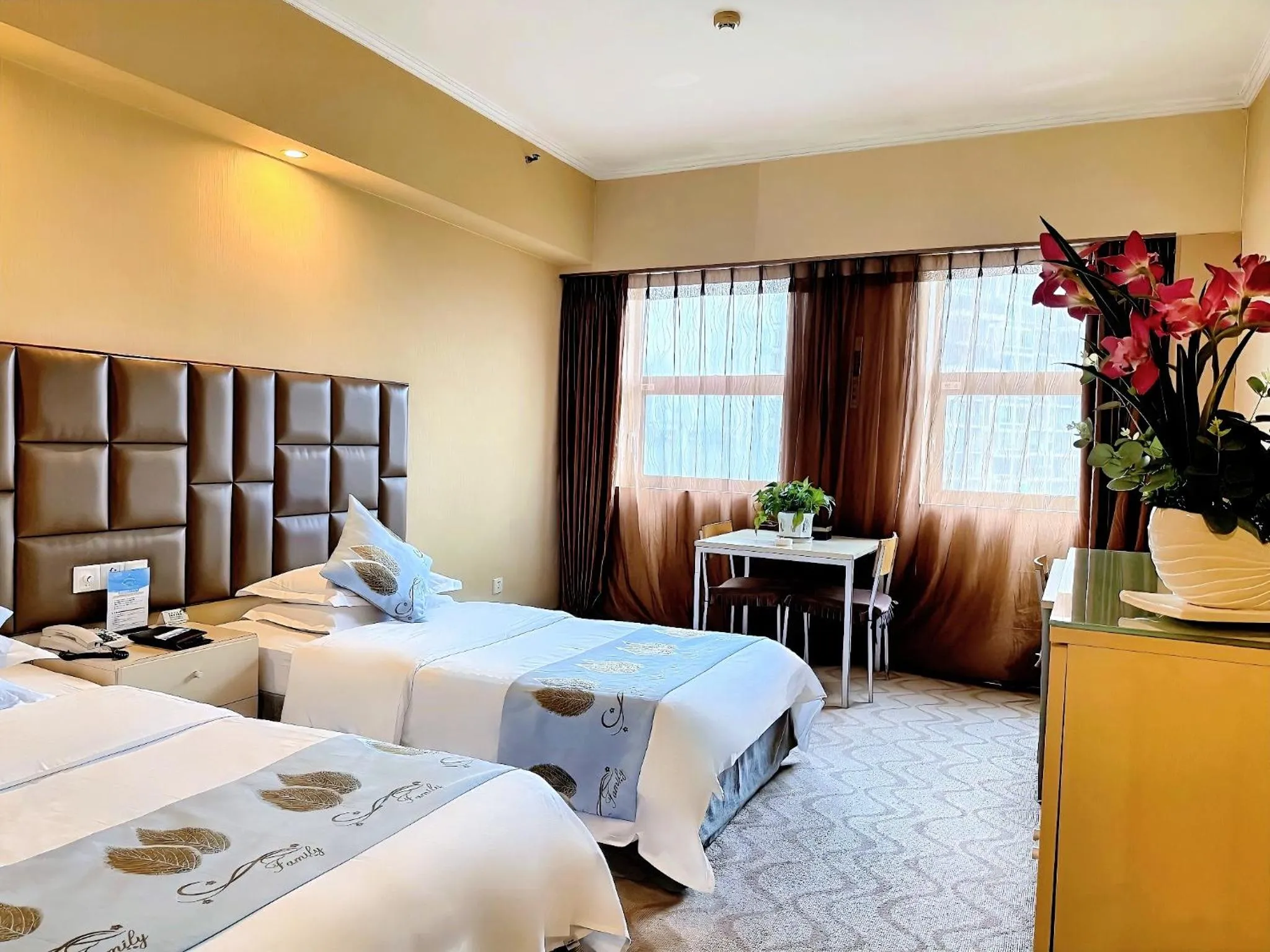 Bed in Chongqing Milky Way Hotel