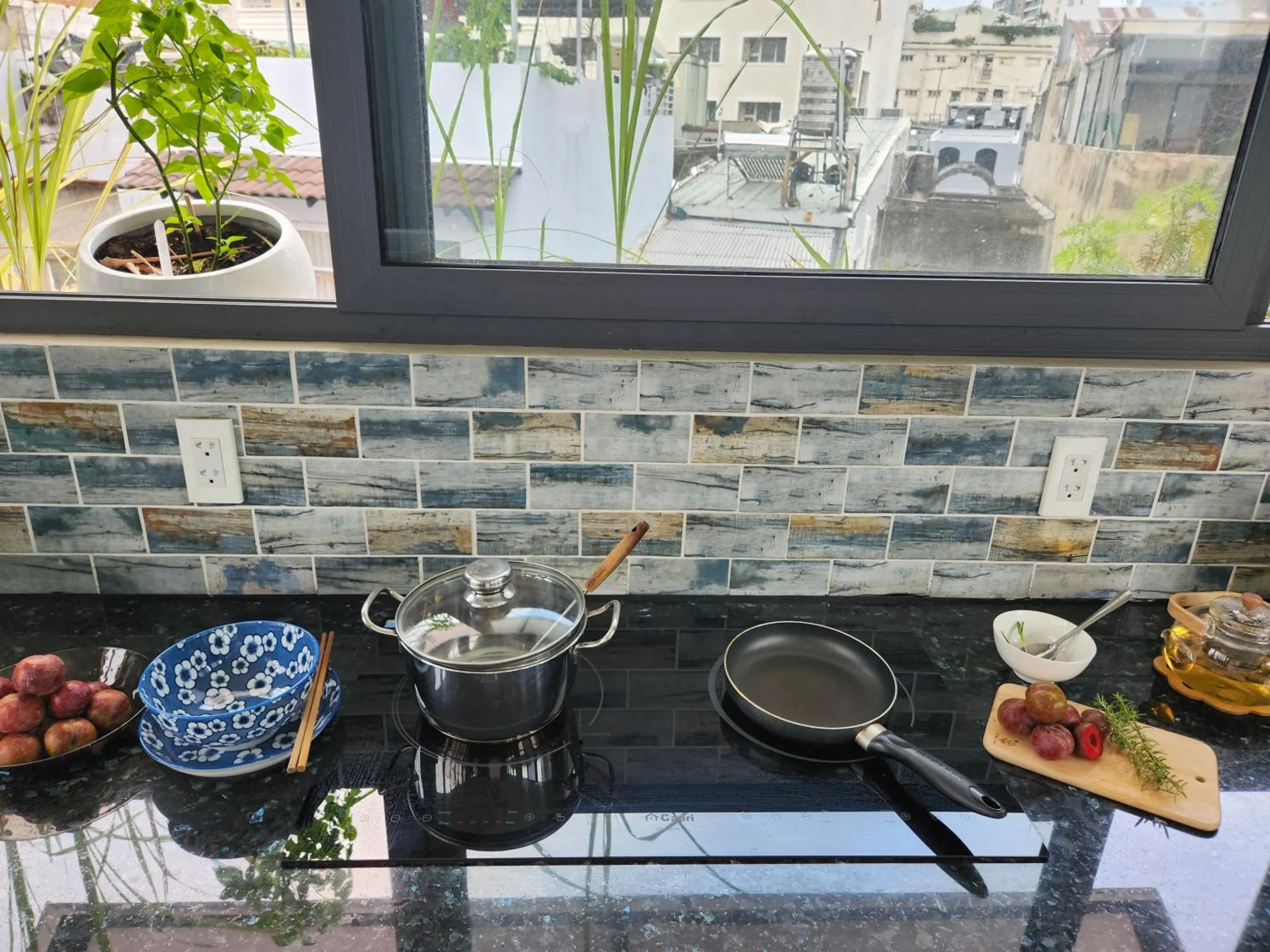 Kitchen or kitchenette in LalaHouse Spring Apartment - Saigon Center