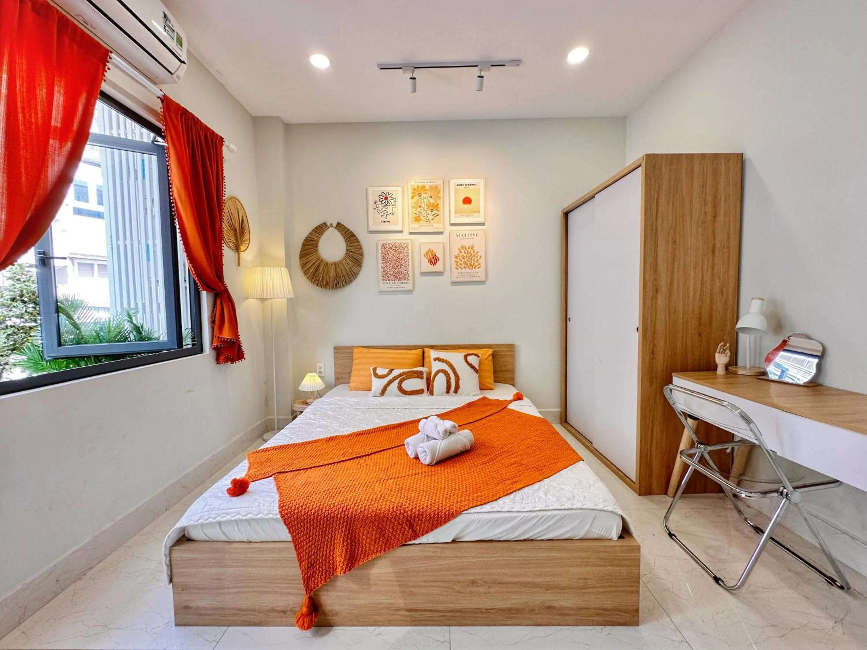Bed in LalaHouse Spring Apartment - Saigon Center