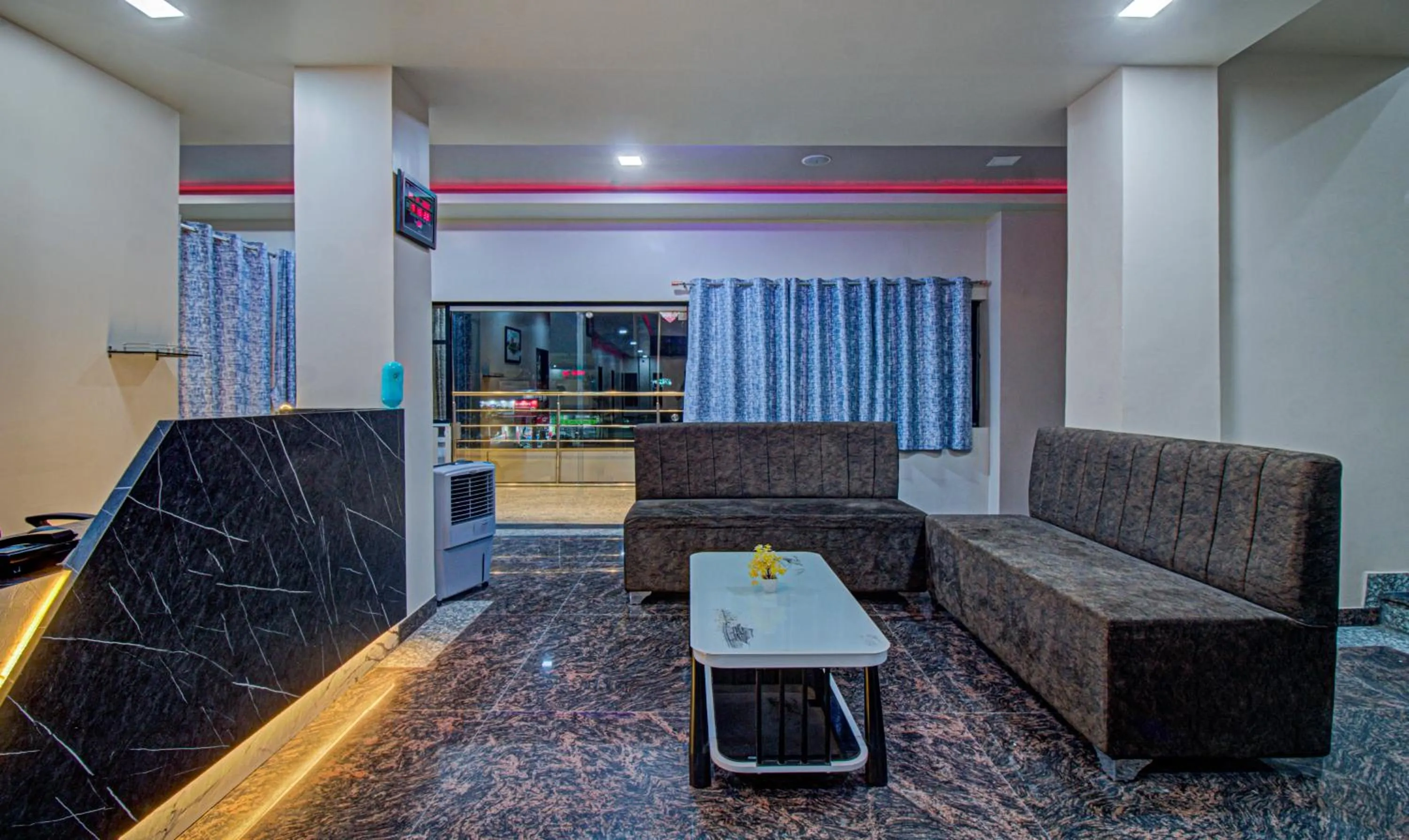 Seating area in Treebo Royal, Chandrapur