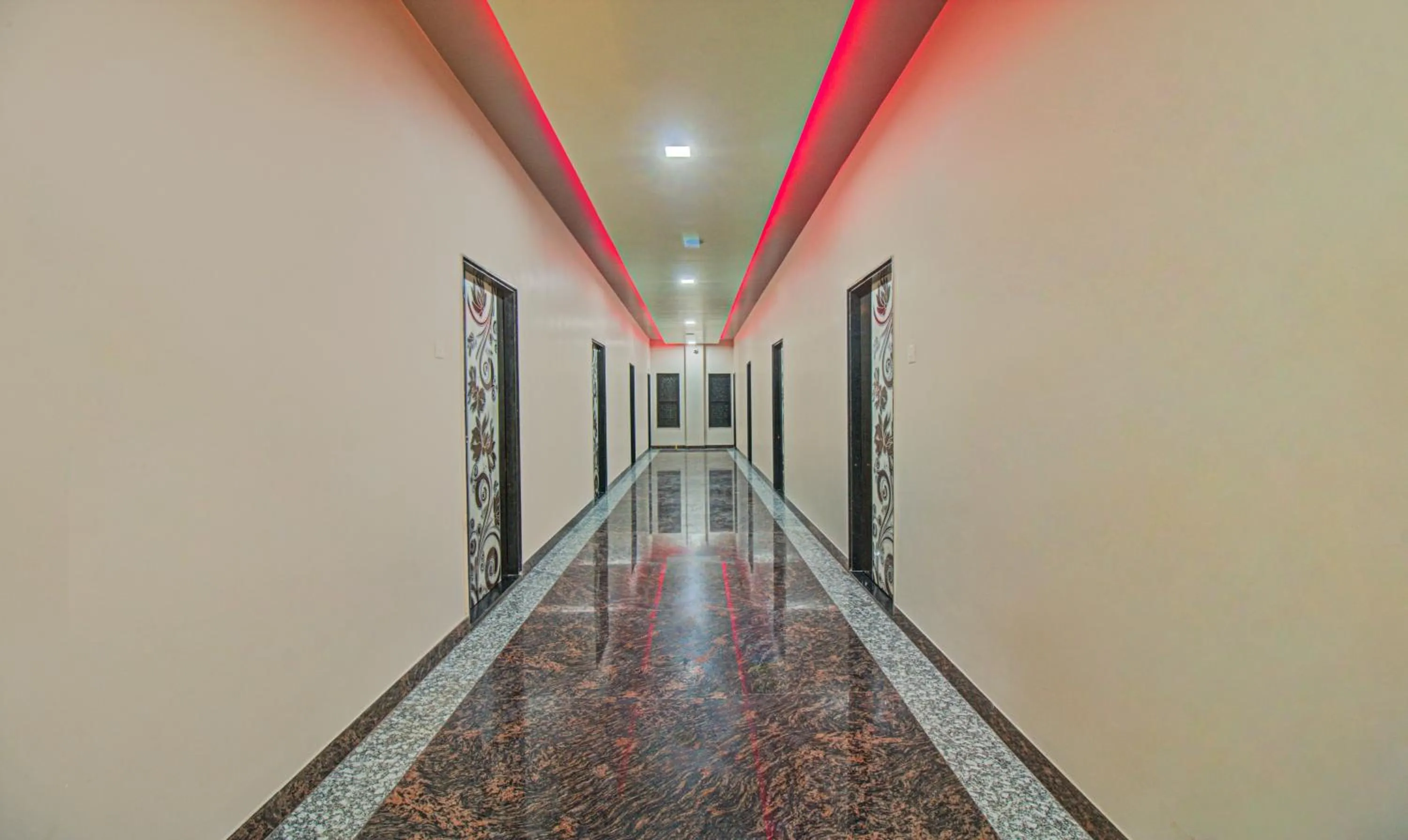 Lobby or reception in Treebo Royal, Chandrapur