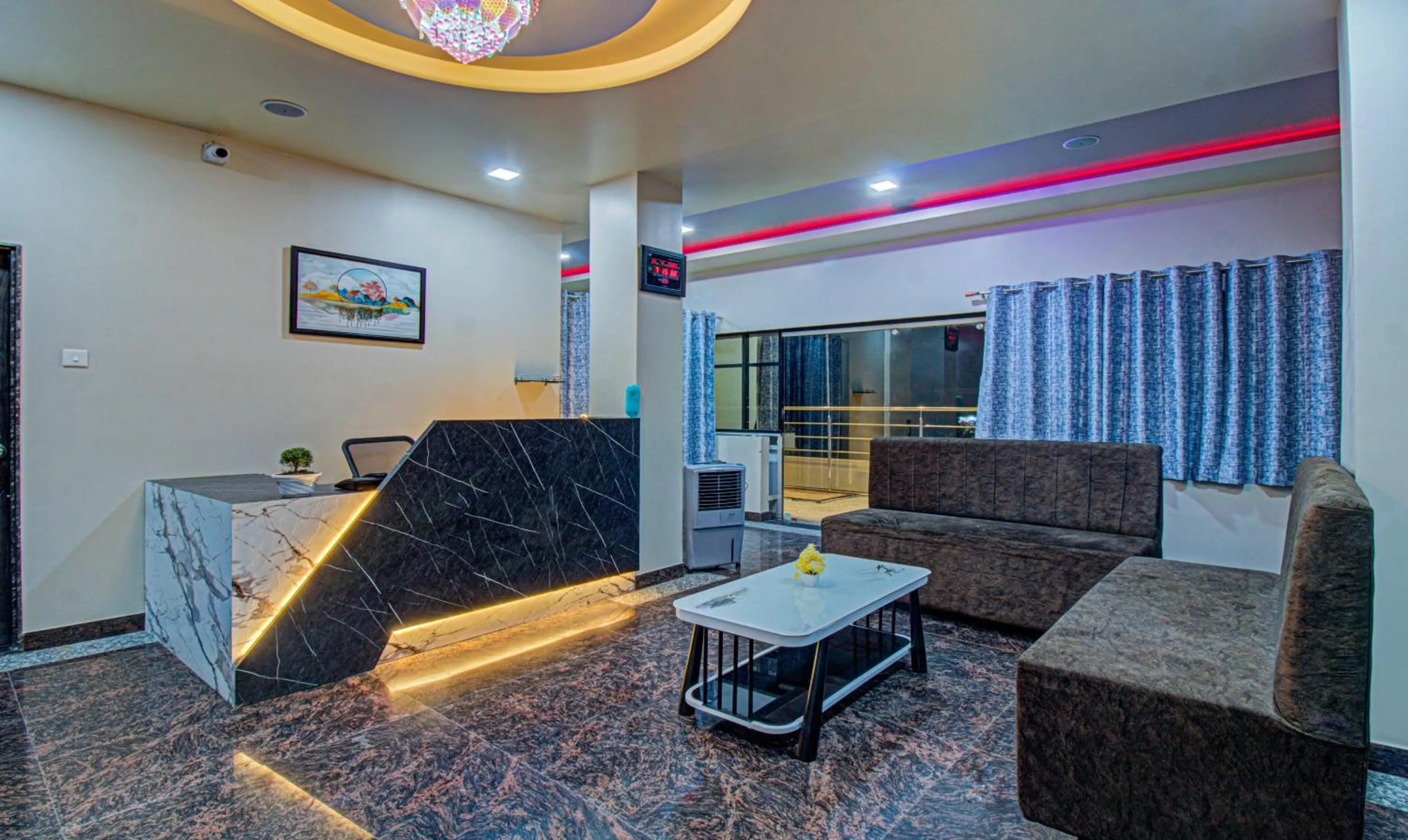 Lobby or reception in Treebo Royal, Chandrapur