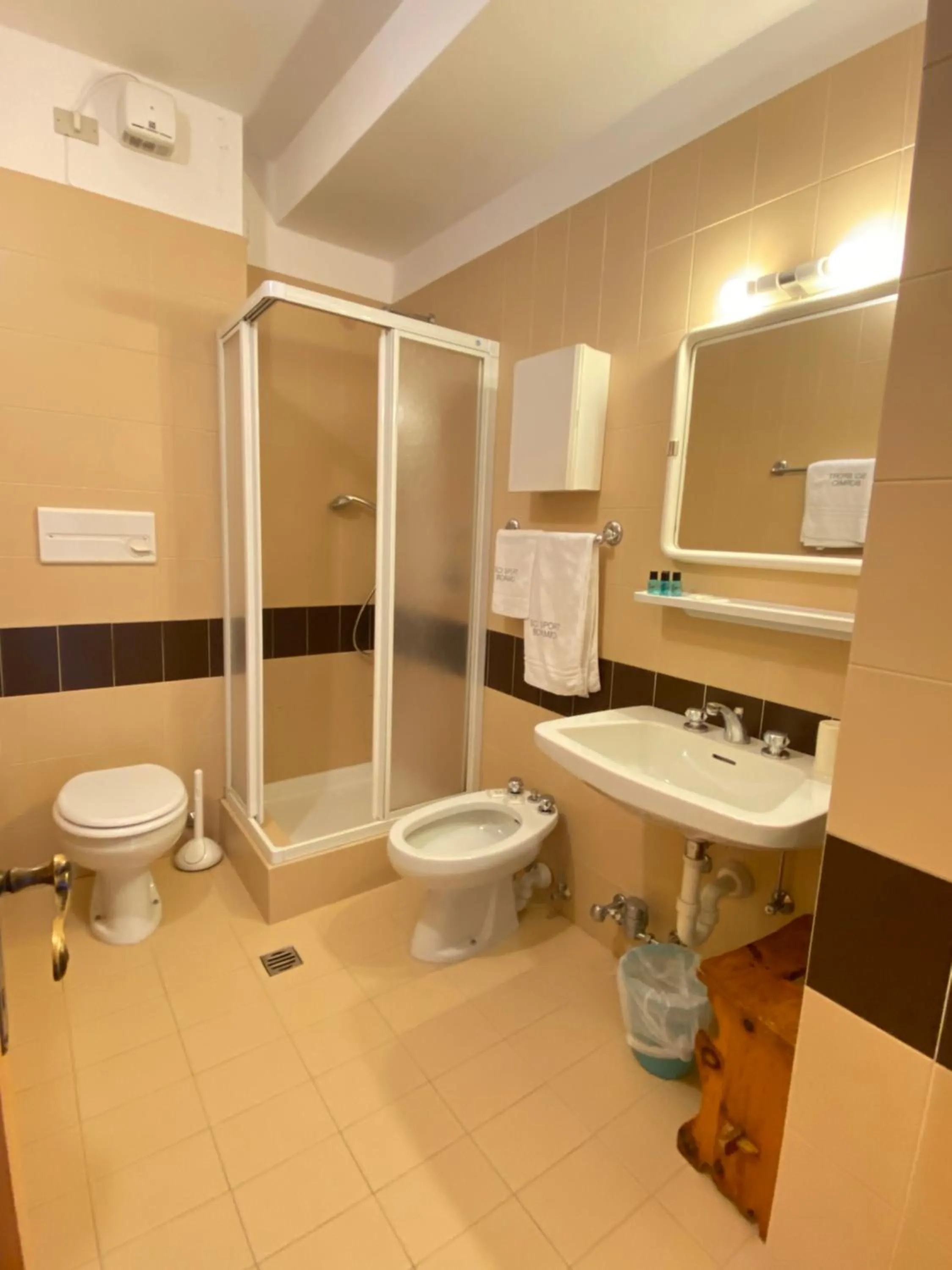 Bathroom in Meublè Sci Sport