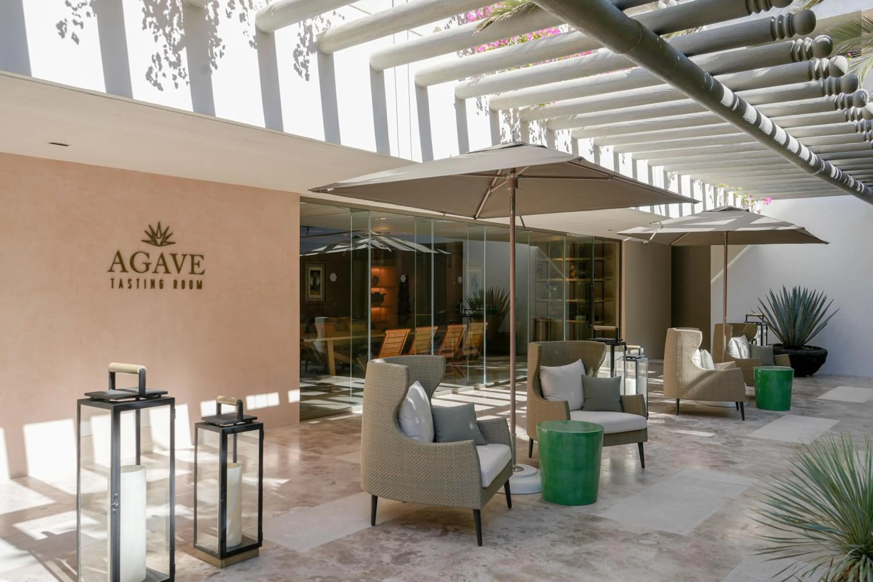 Evening entertainment in Grand Velas Boutique Hotel