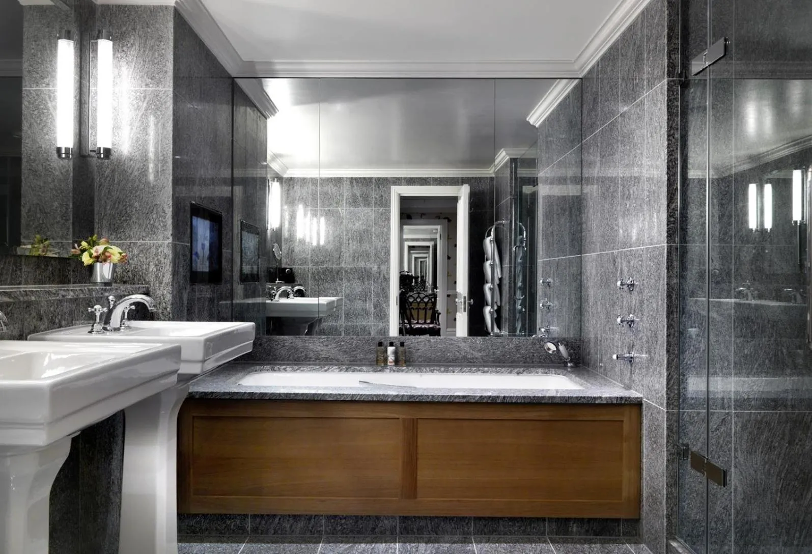 Bathroom in Ham Yard Hotel, Firmdale Hotels