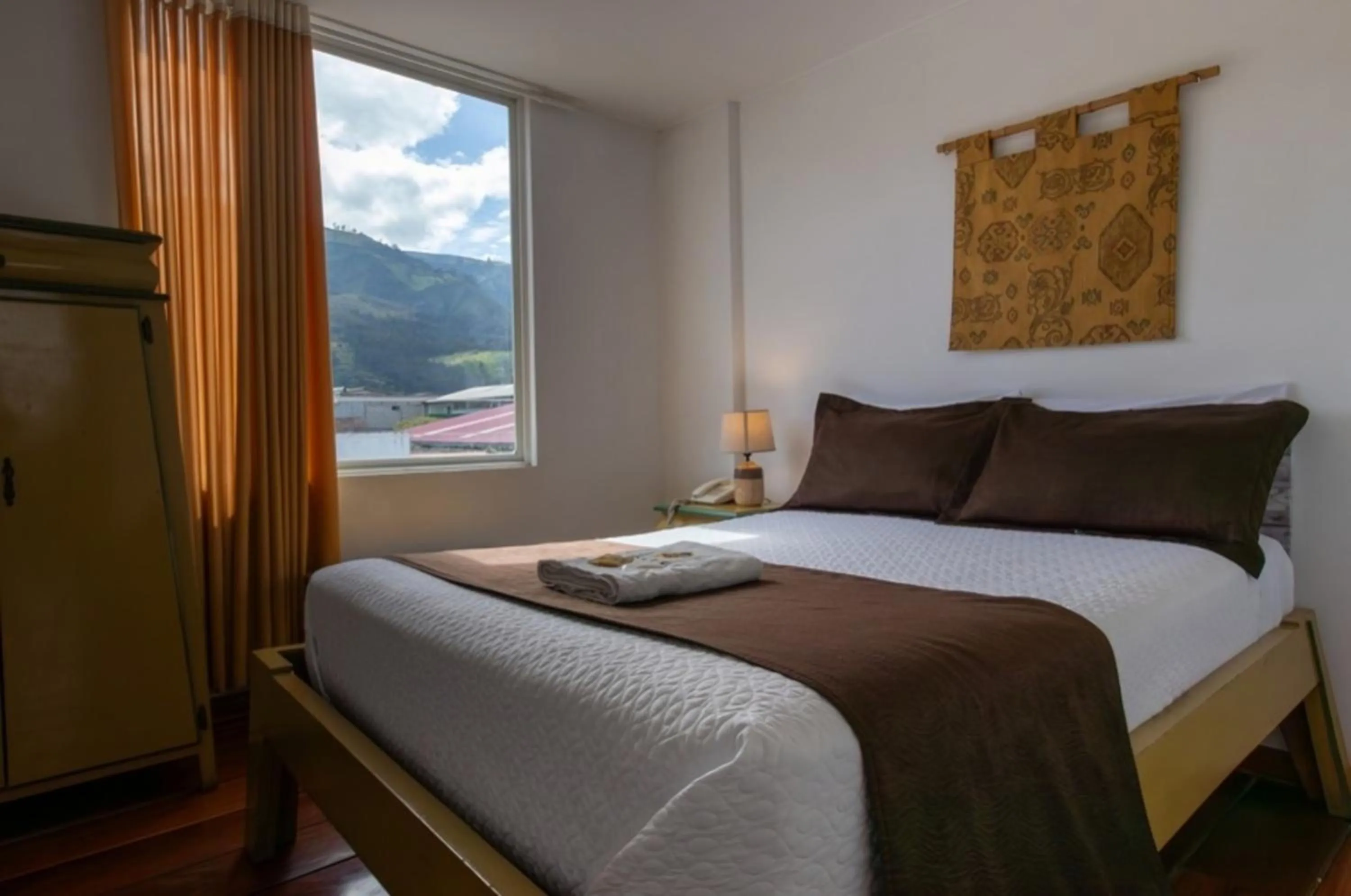 Property building, Bed in HOSTAL DEL RÍO