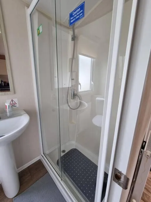 Shower in Holiday home in Dymchurch - New Beach Holiday Park