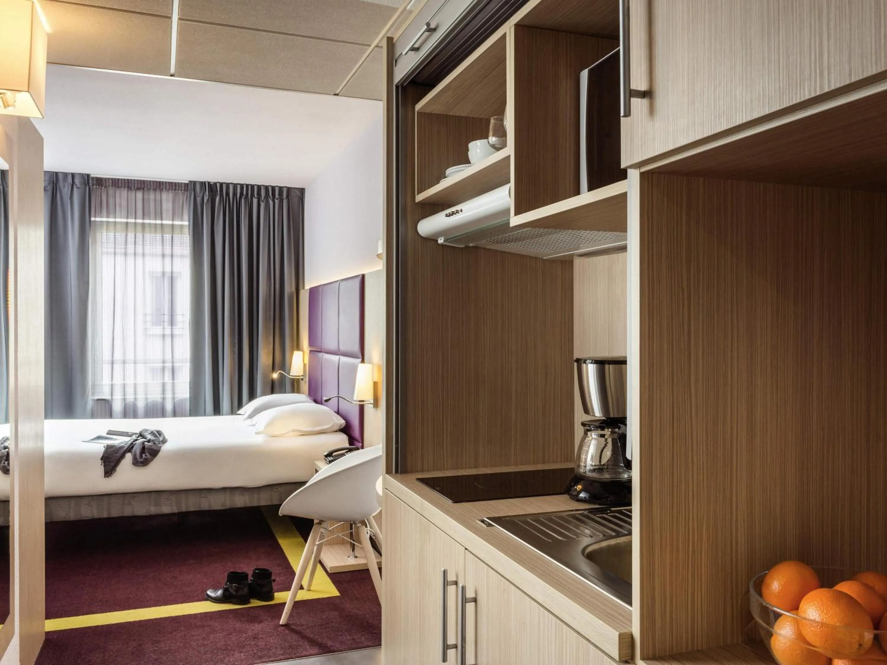 Bedroom, Bed in Aparthotel Adagio Paris Malakoff Chatillon