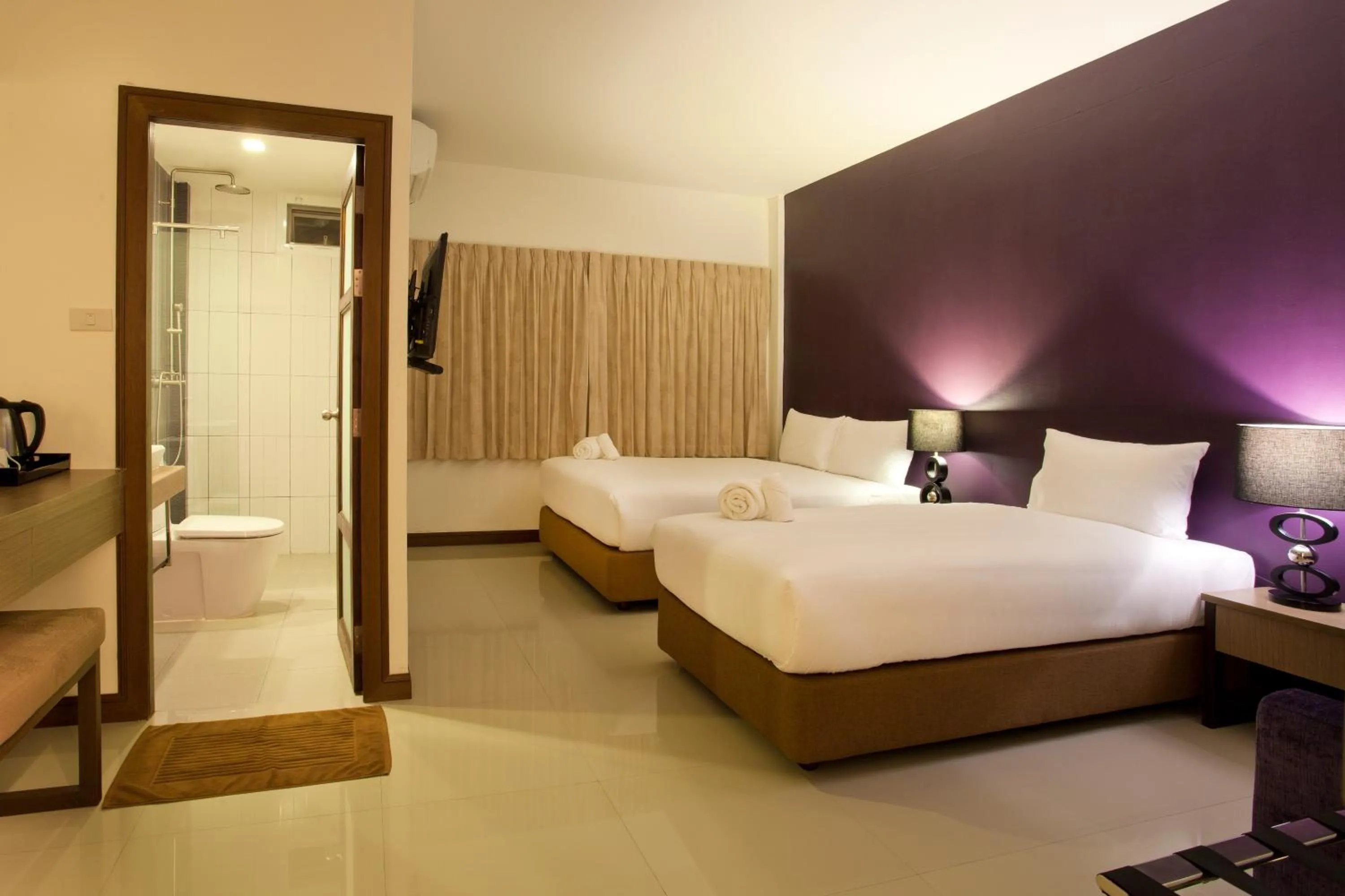 Photo of the whole room, Bed in Wiz Hotel