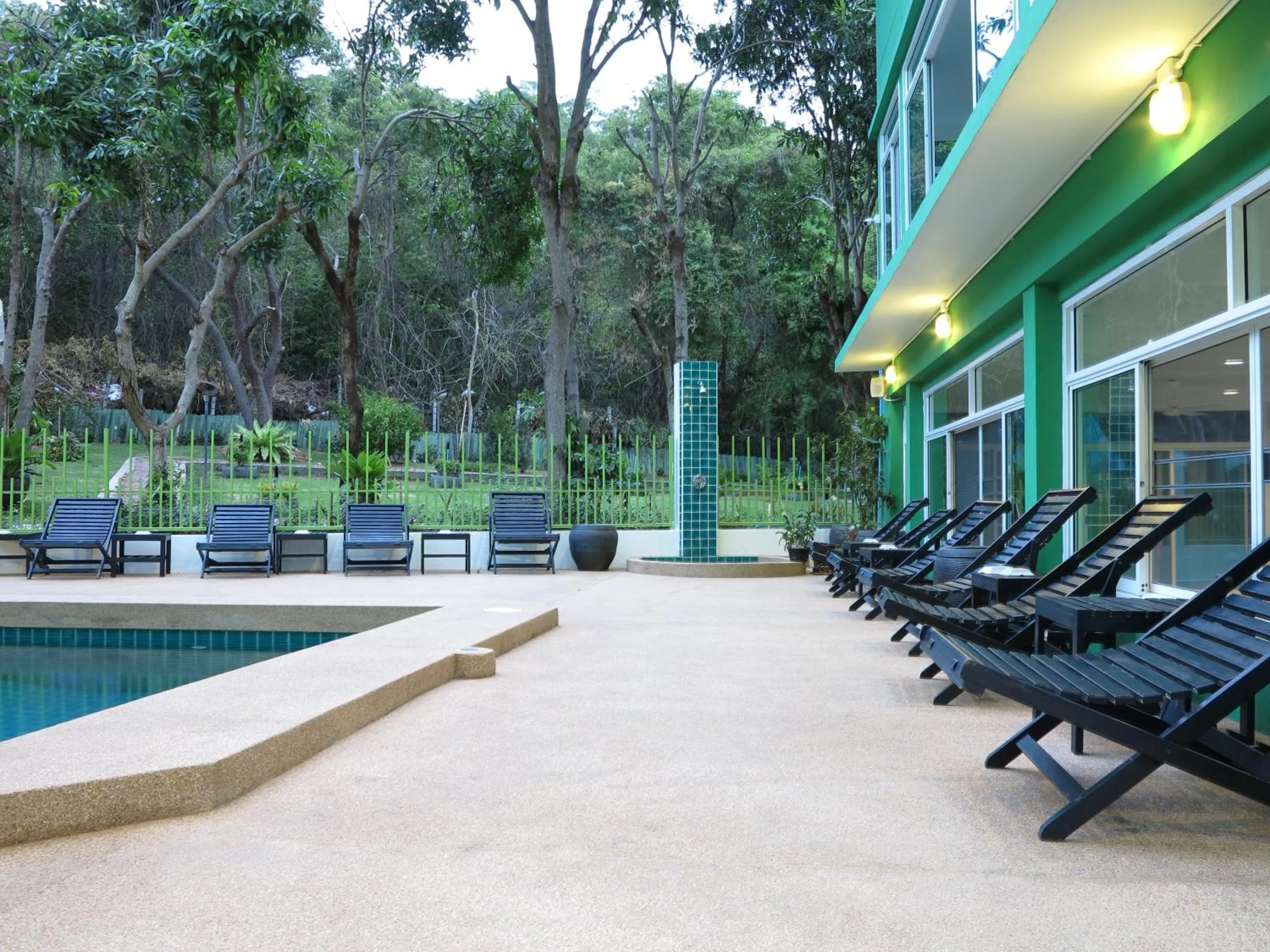 Swimming pool in Wiz Hotel