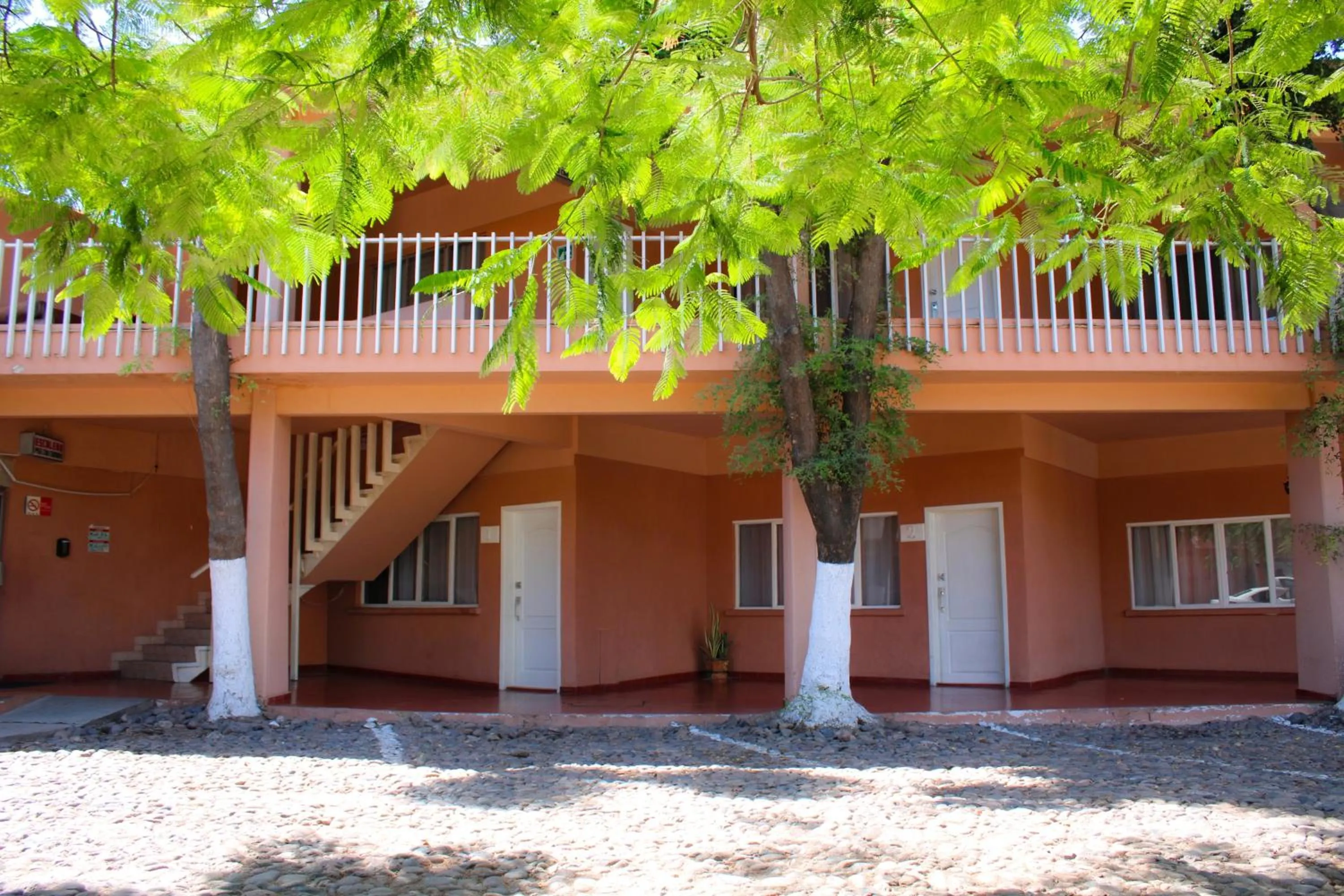 Parking in Hotel La Quinta Posada Real