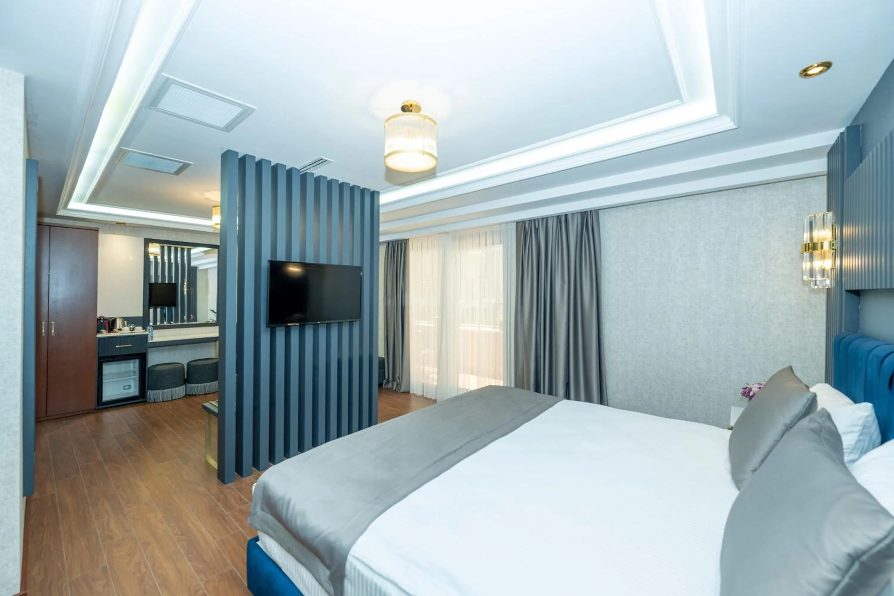 Photo of the whole room, Bed in Freya Hotel