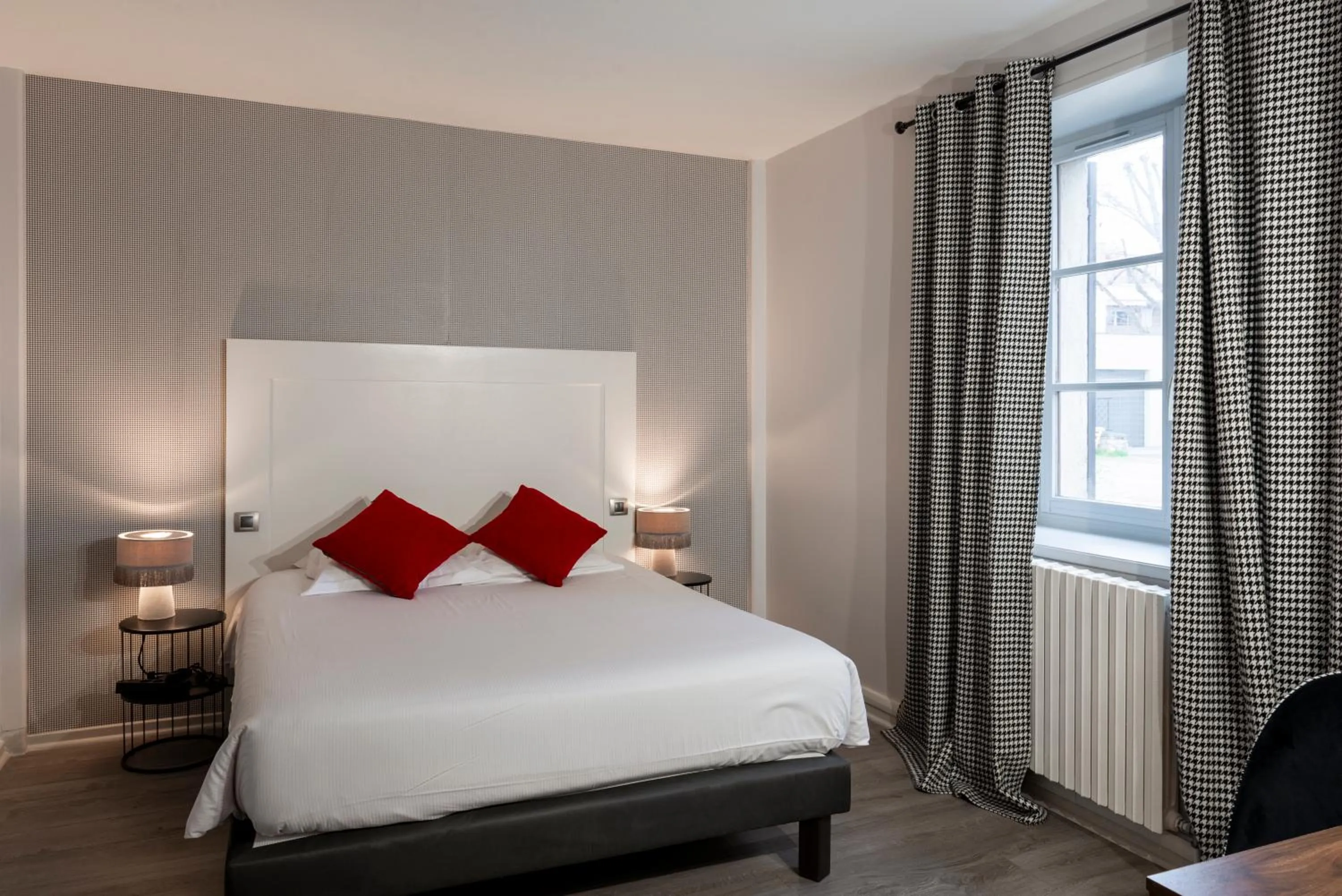 Bedroom, Bed in Logis Hotel-Restaurant Saint Romain