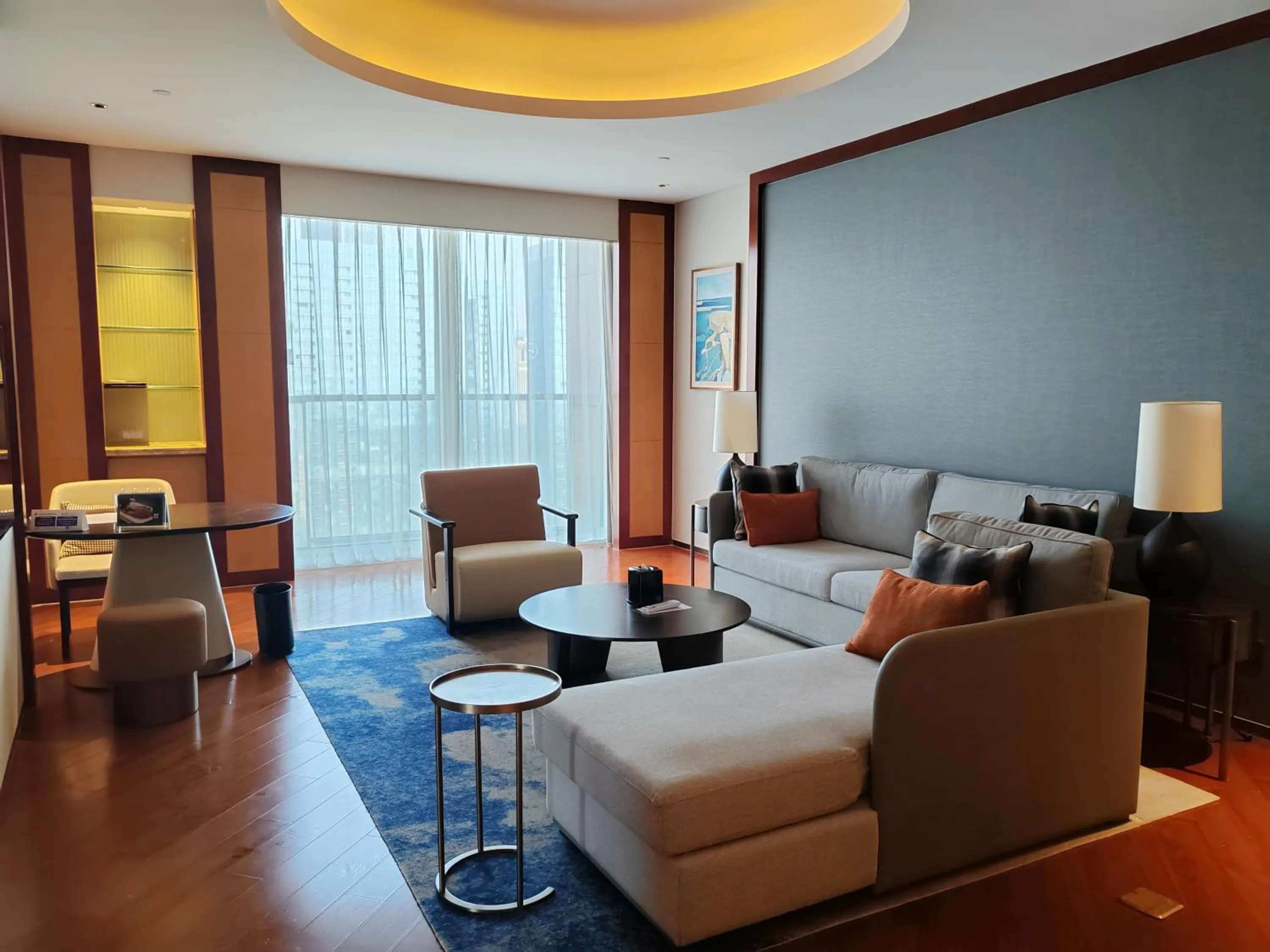 Living room in Sheraton Zhoushan Hotel